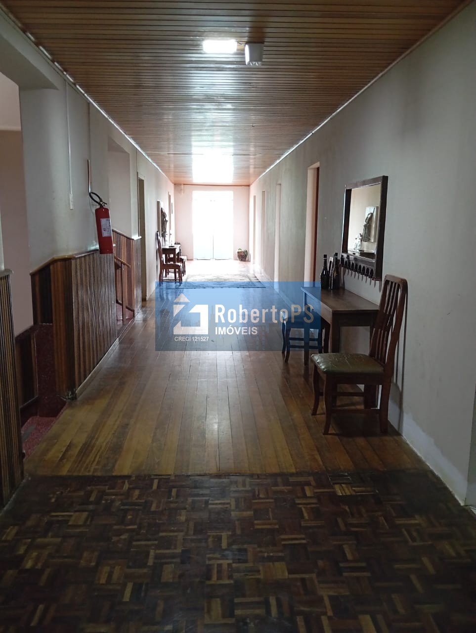 Hotel à venda no Centro de Rio Negro-PR: 40 quartos, 35 suítes, 1 sala, 40 vagas de garagem, 3.800m² de área!