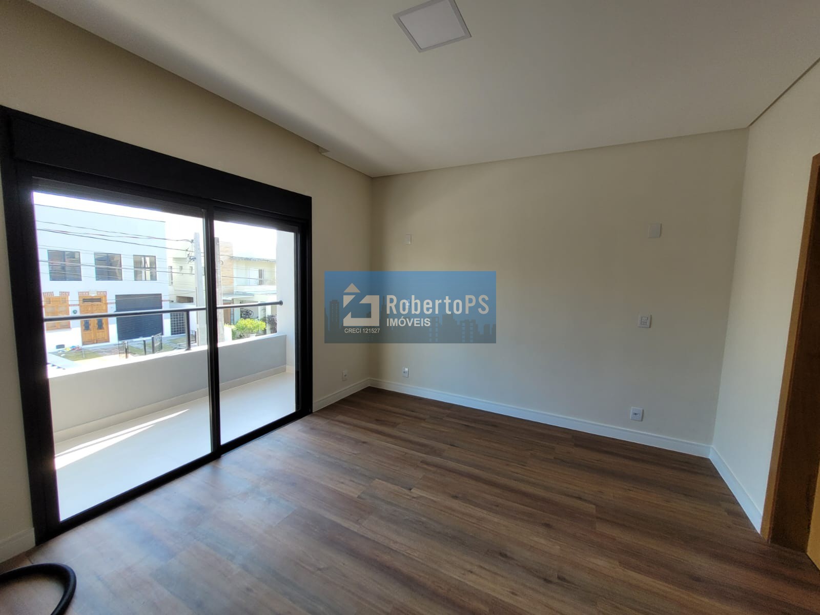 Casa em condomínio à venda em urbanova vii com 244m² de pura