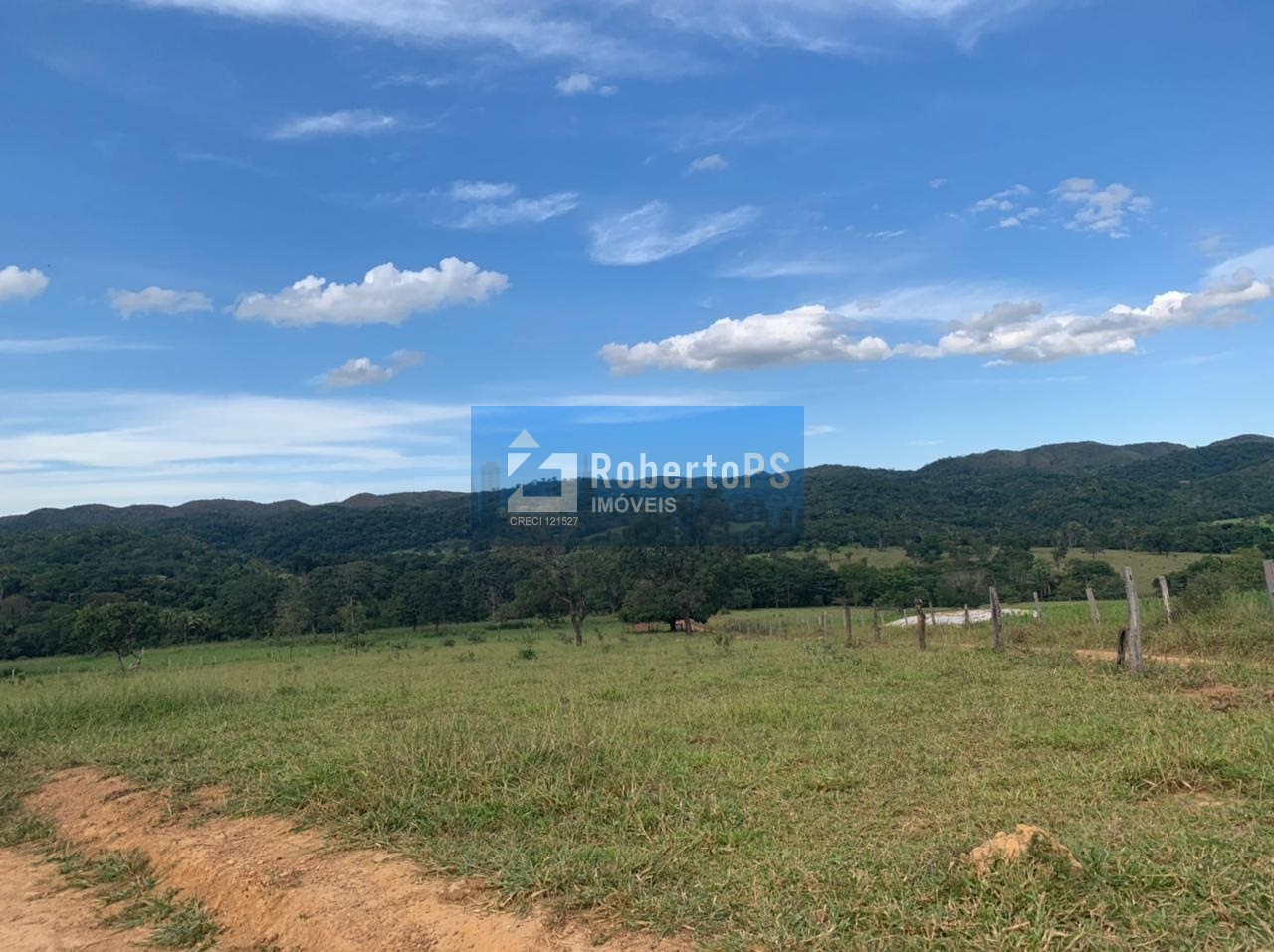 Fazenda de gado à venda na região de paracatu - mg com 212 h