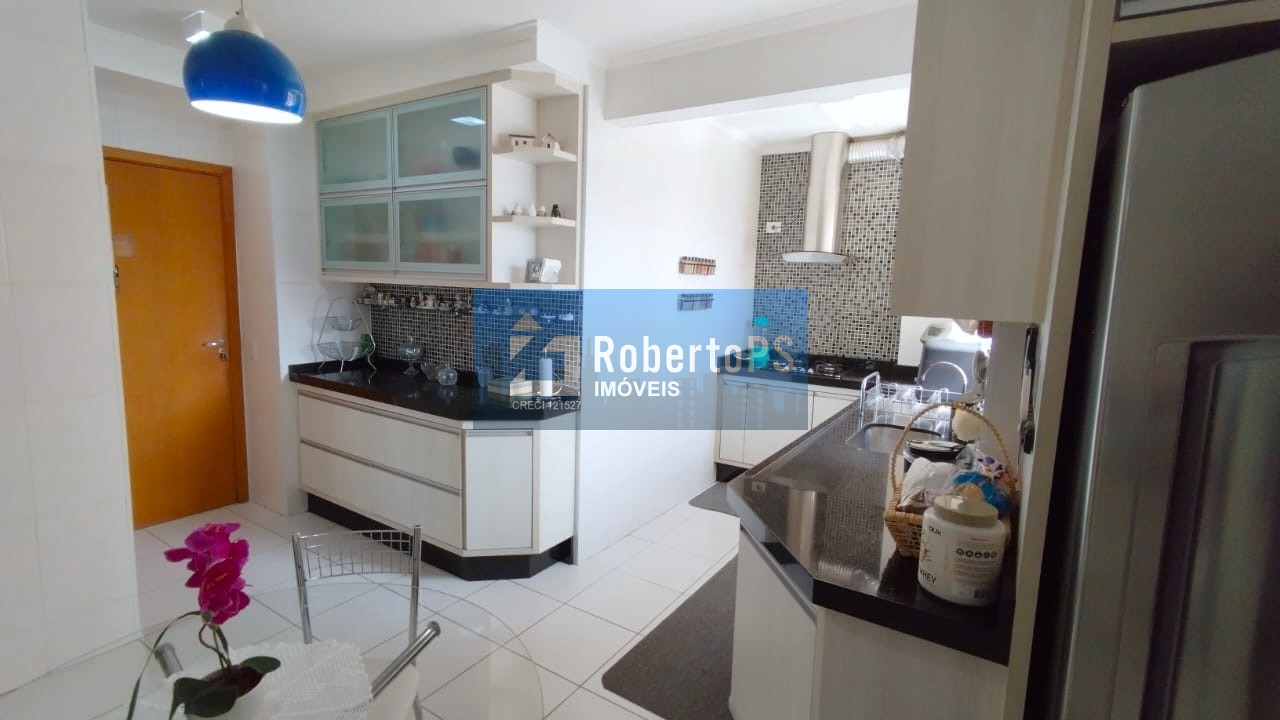 Maravilhoso apartamento com 4 dormitórios, 3 suítes, condomínio clube no Aquarius.