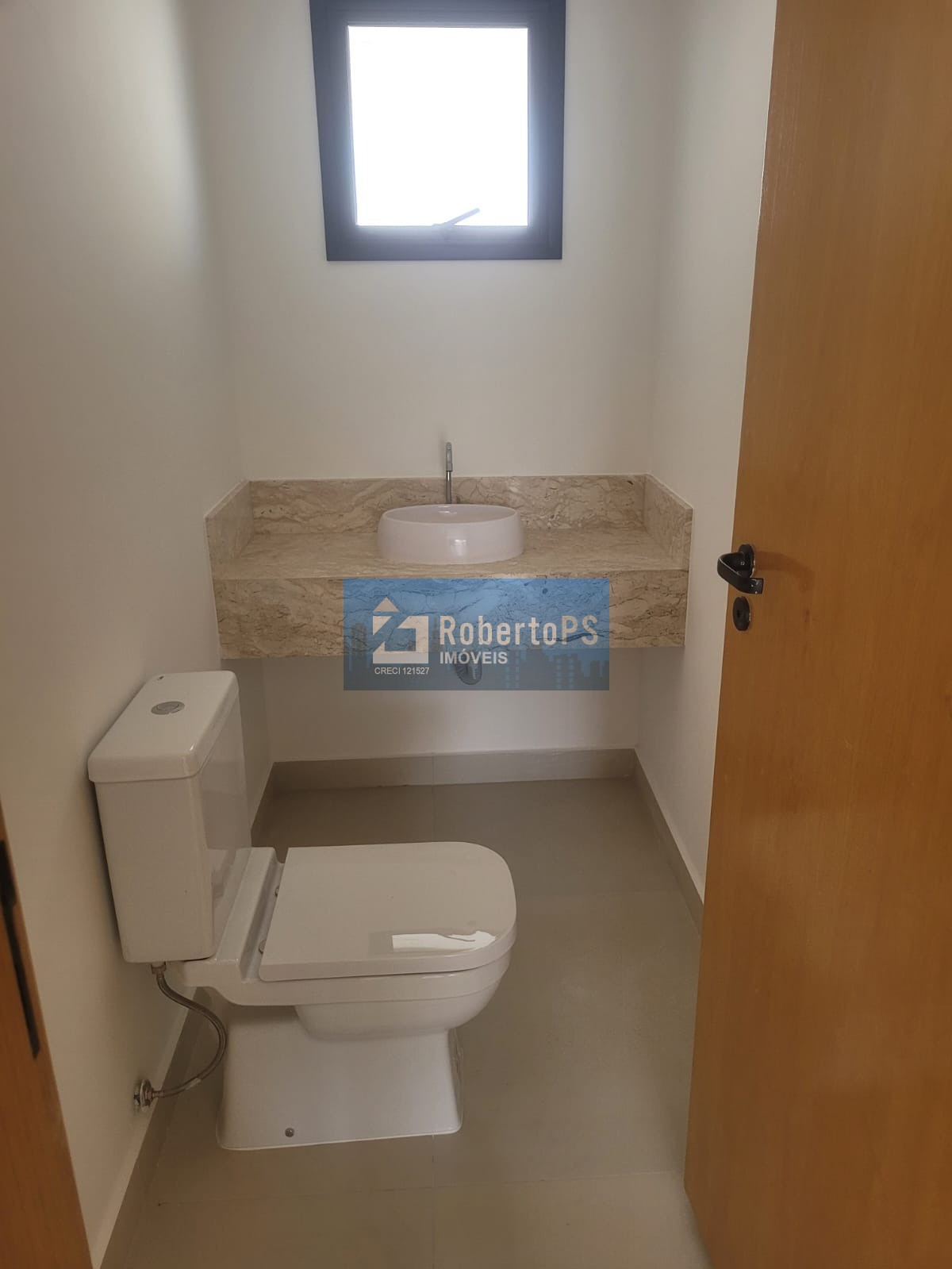 Casa em Condomínio à Venda em Urbanova VII com 244m² de Pura Qualidade!
