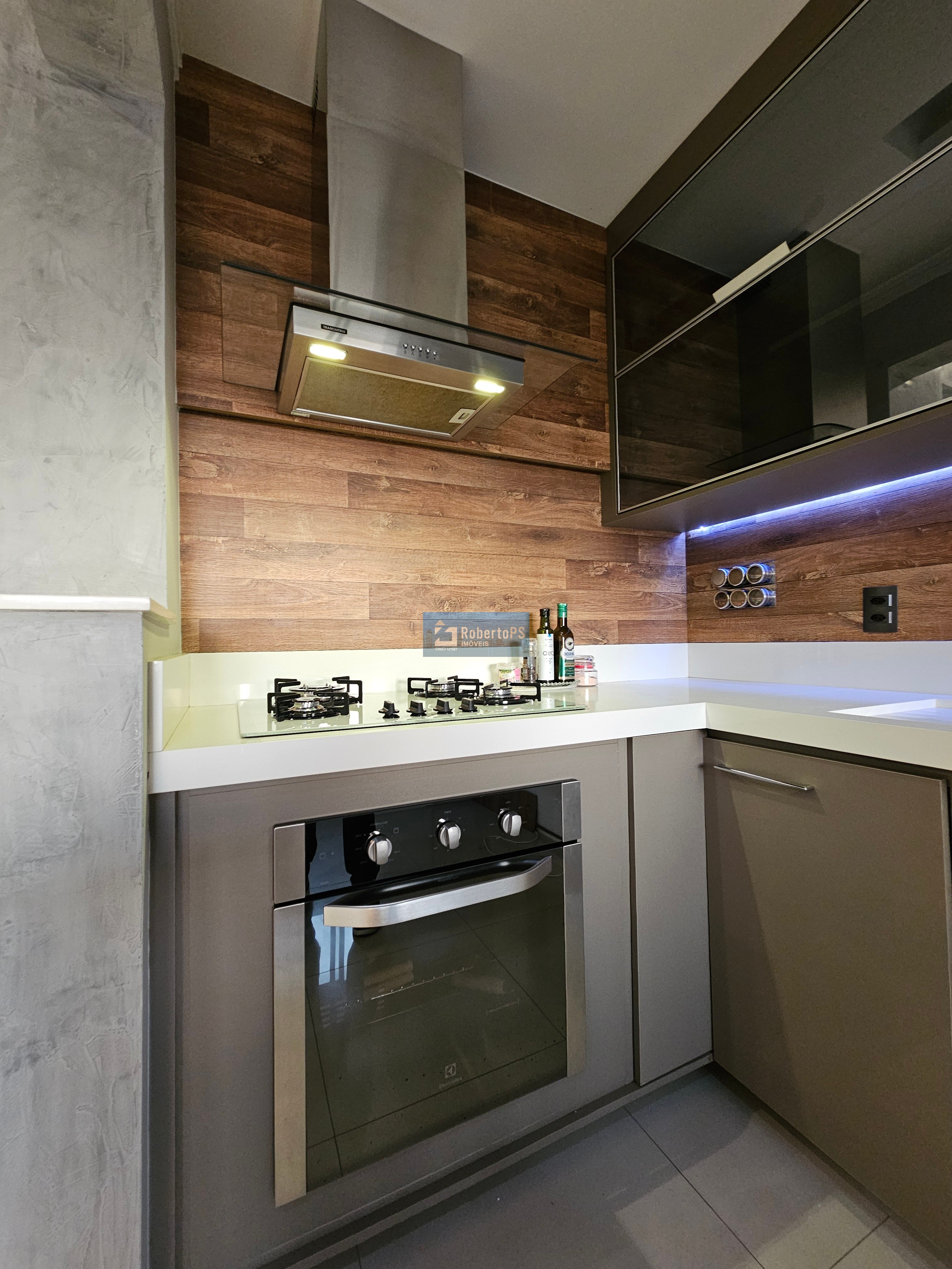 Apartamento de 1 quarto e suíte com vaga de garagem e 67m² n