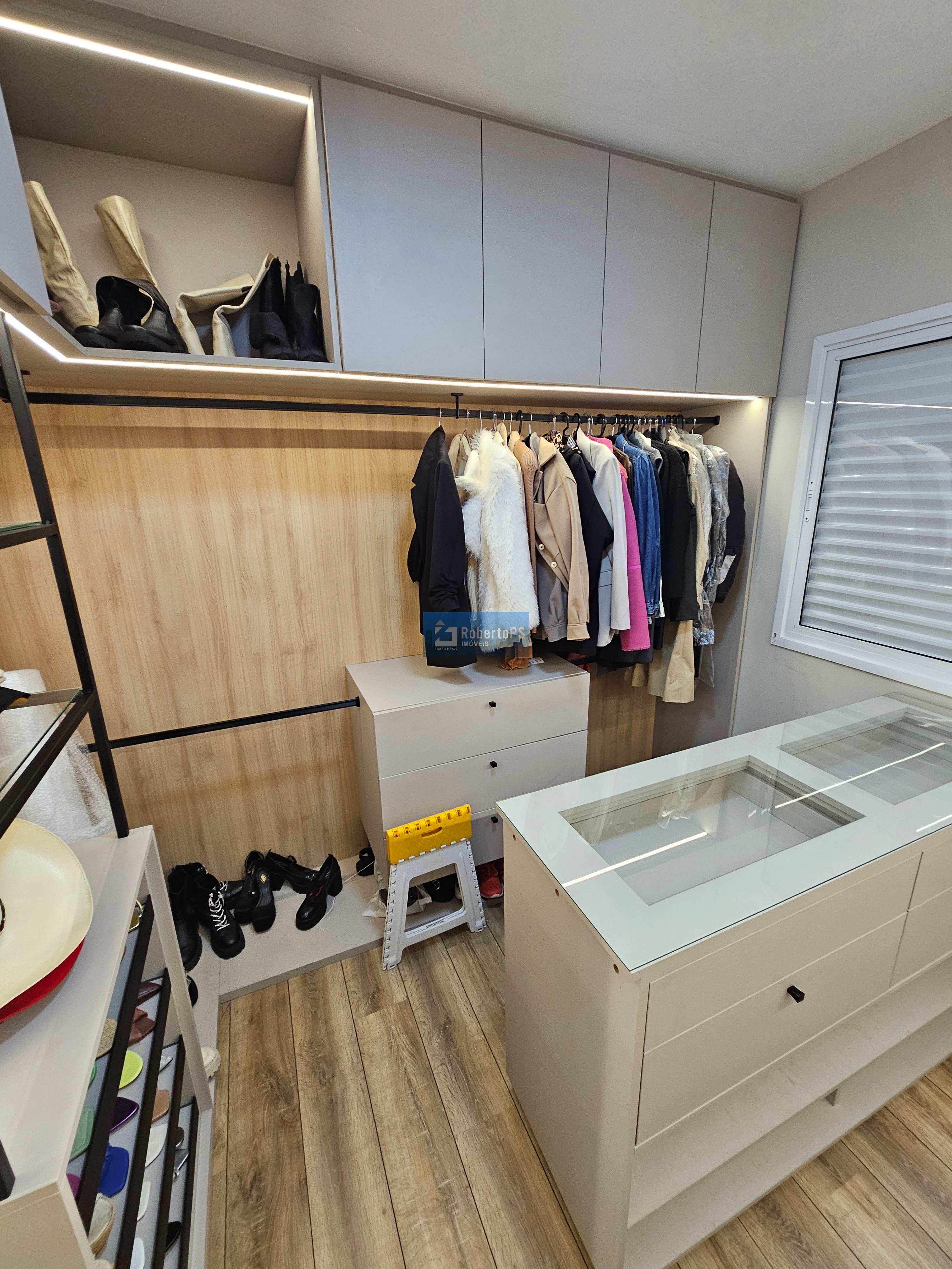 Apartamento de 1 quarto e suíte com vaga de garagem e 67m² n