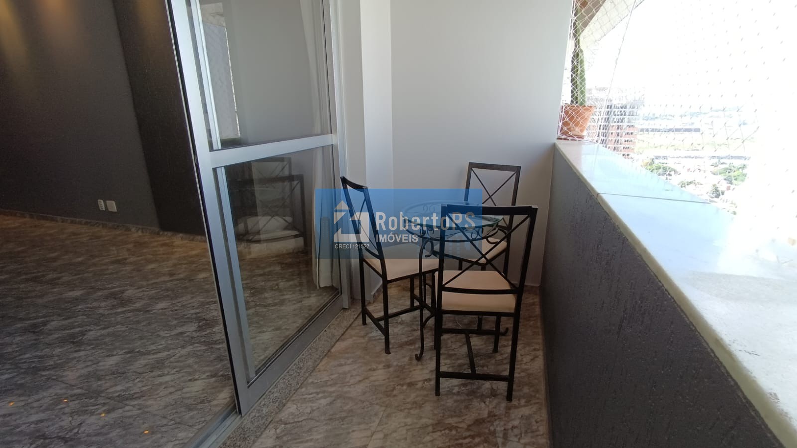Excelente oportunidade de morar em um apartamento espaçoso e cheio de conforto!