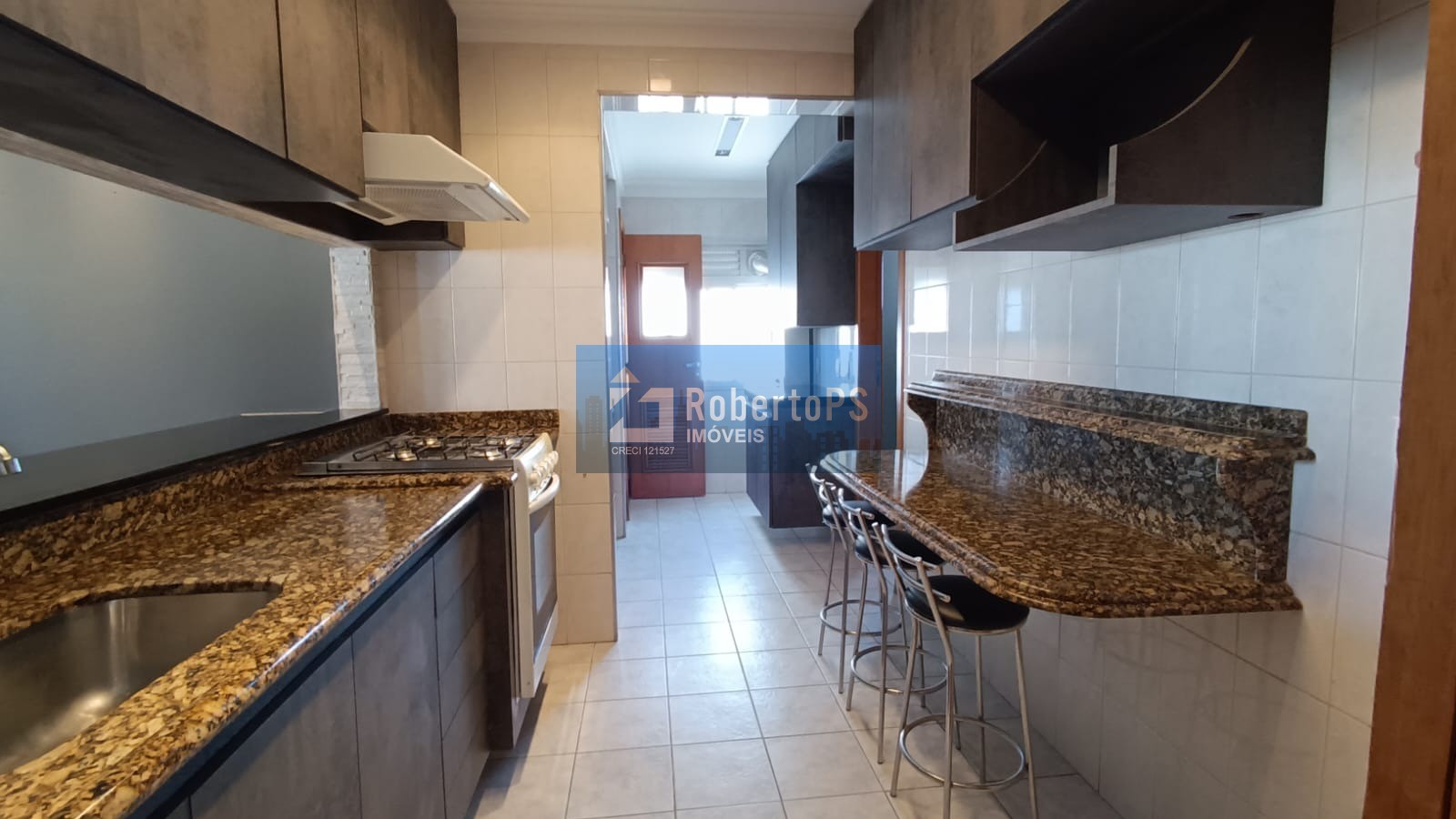 Excelente oportunidade de morar em um apartamento espaçoso e cheio de conforto!