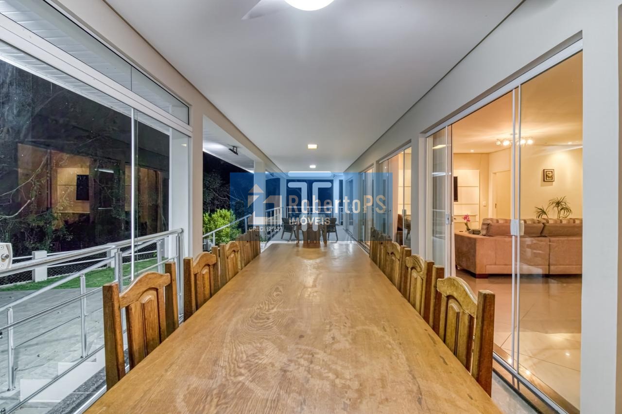 Imponente residência de alto padrão à venda em condomínio no Urbanova, São José dos Campos-SP: 5 quartos, 3 suítes, 6 banheiros, 476m².