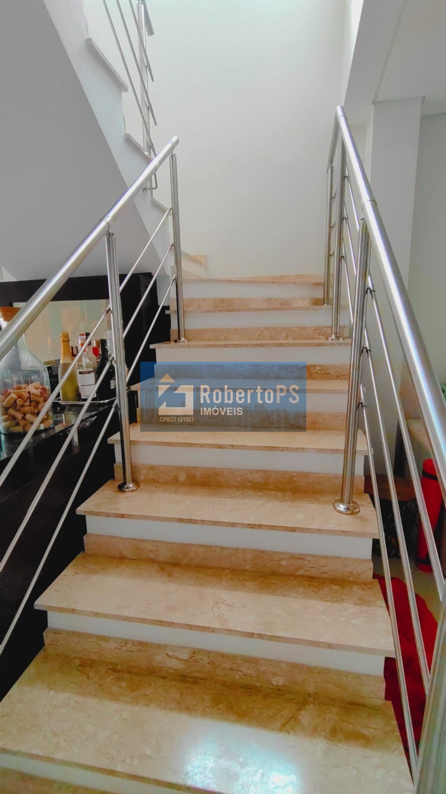 Venda de Casa de Luxo no Condomínio Altos da Serra, Urbanova VII - São José dos Campos-SPVenha conhecer este paraíso com 4 quartos, área gourmet, vista para o parque e facilidades de pagamento!…
