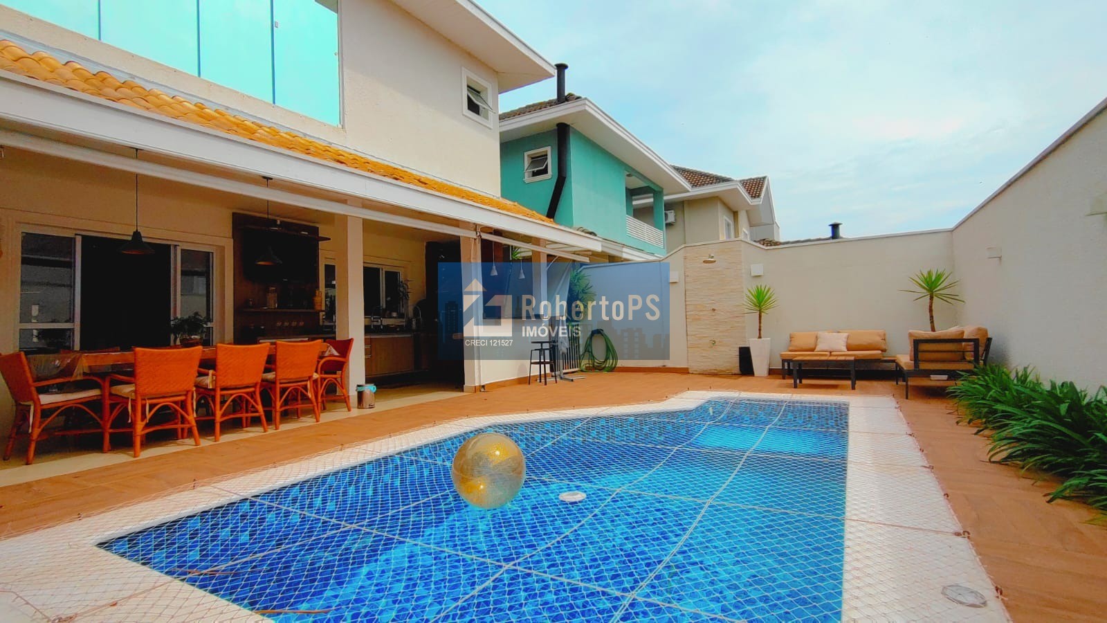 Venda de Casa de Luxo no Condomínio Altos da Serra, Urbanova VII - São José dos Campos-SPVenha conhecer este paraíso com 4 quartos, área gourmet, vista para o parque e facilidades de pagamento!…