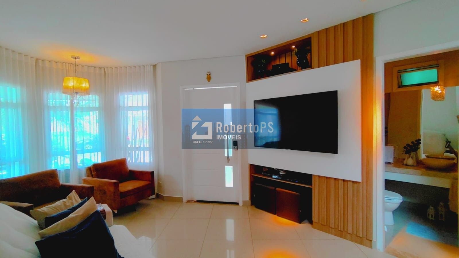 Venda de Casa de Luxo no Condomínio Altos da Serra, Urbanova VII - São José dos Campos-SPVenha conhecer este paraíso com 4 quartos, área gourmet, vista para o parque e facilidades de pagamento!…