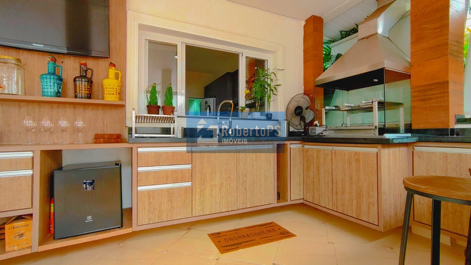 Venda de Casa de Luxo no Condomínio Altos da Serra, Urbanova VII - São José dos Campos-SPVenha conhecer este paraíso com 4 quartos, área gourmet, vista para o parque e facilidades de pagamento!…