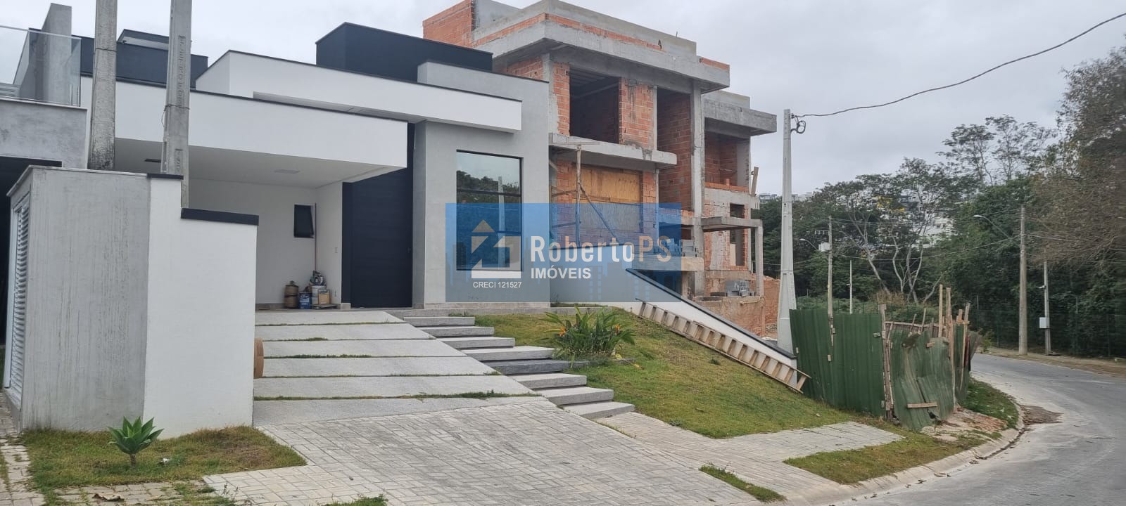 Linda casa alto padrão em Condomínio em Mogi das Cruzes