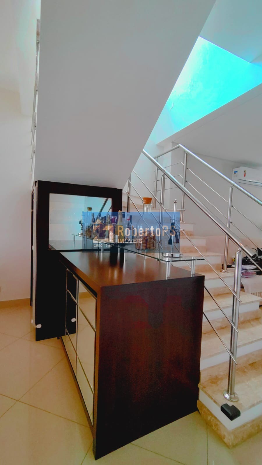 Venda de Casa de Luxo no Condomínio Altos da Serra, Urbanova VII - São José dos Campos-SPVenha conhecer este paraíso com 4 quartos, área gourmet, vista para o parque e facilidades de pagamento!…