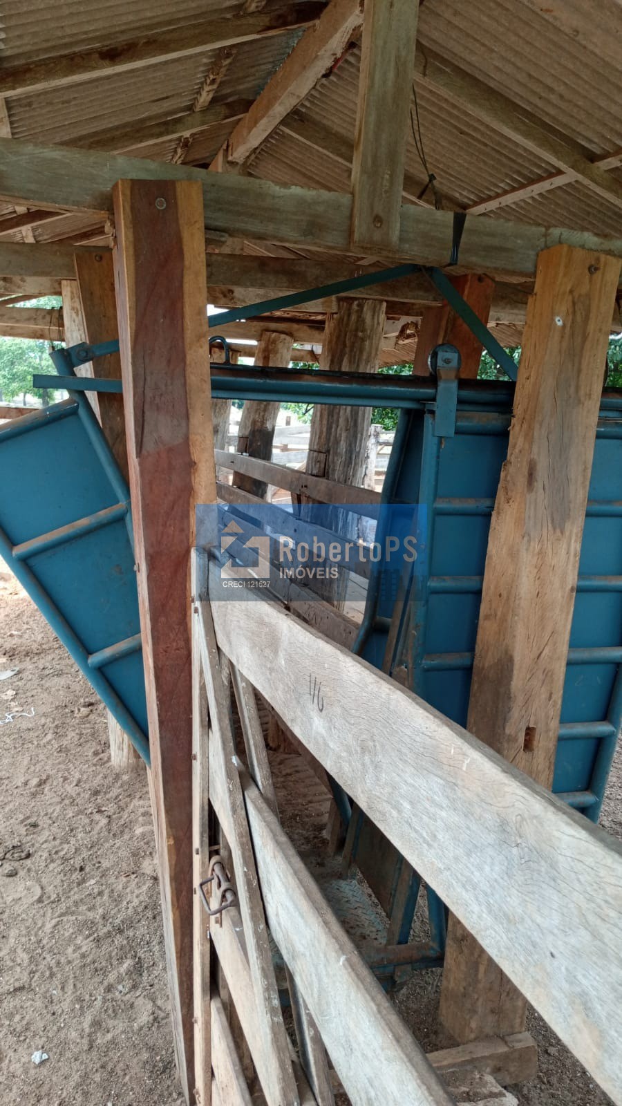 Fazenda de luxo à venda em cocalinho-mt, bairro centro: 3 qu