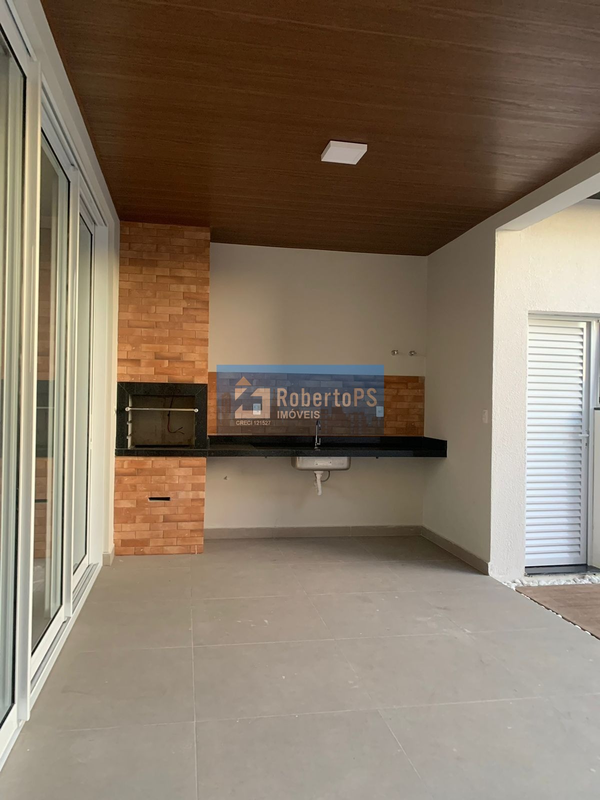 Casa em condomínio à venda com 3 quartos e piscina