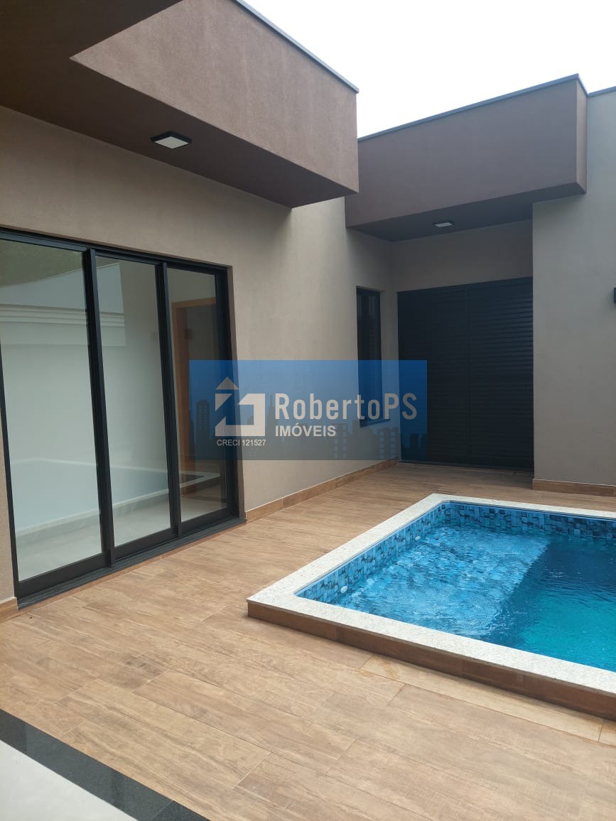Casa em condomínio recém construída com 3 quartos e piscina e 300m2