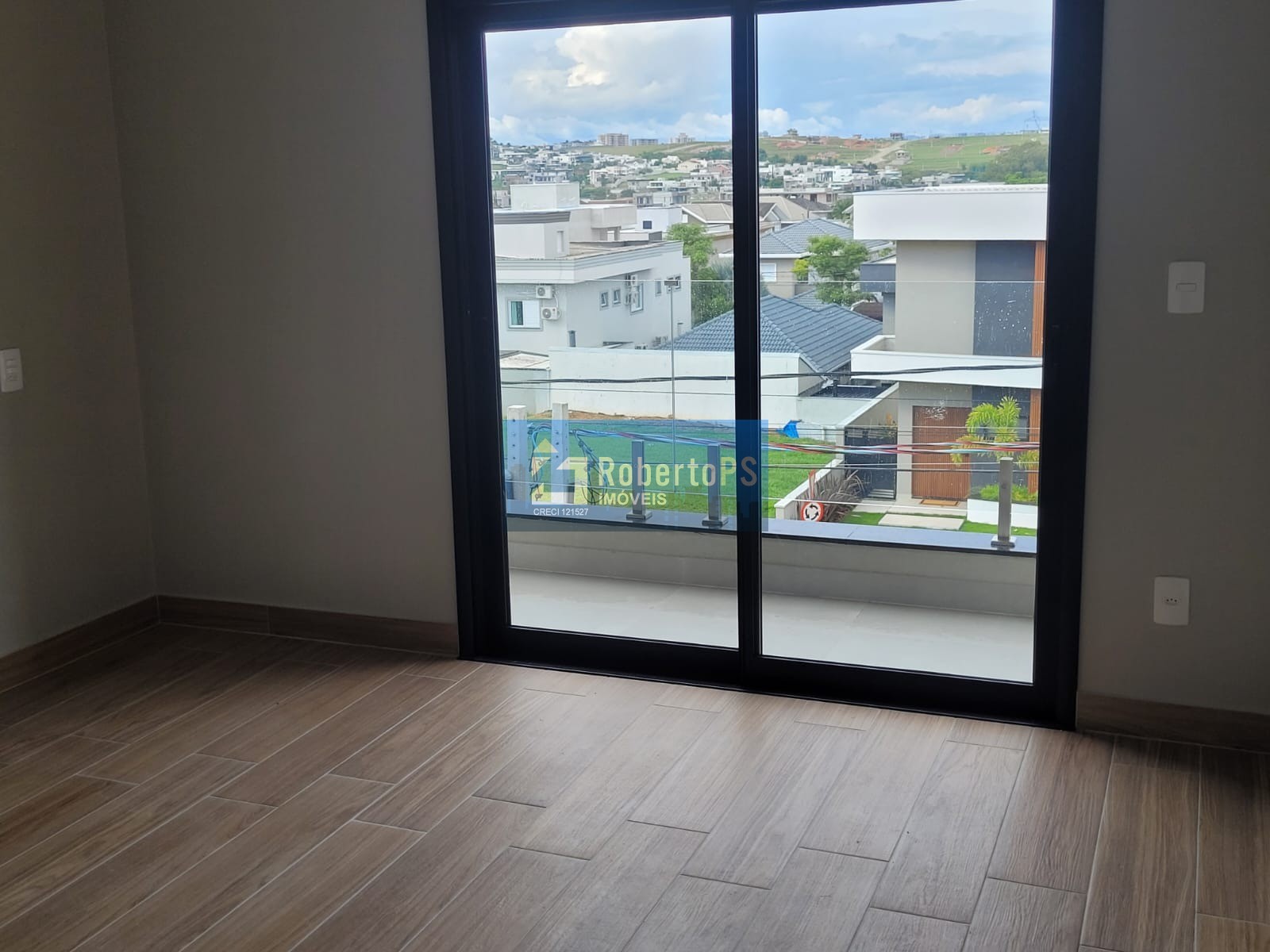 Não perca a oportunidade de adquirir esta incrível casa em condomínio no melhor bairro da cidade: o Urbanova!