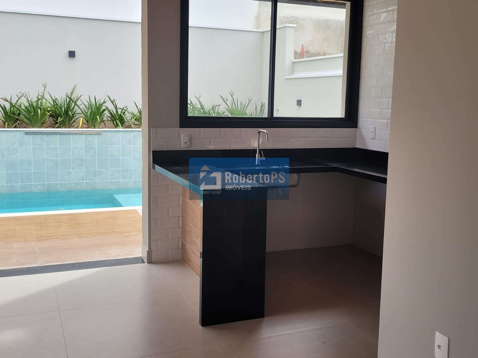 Não perca a oportunidade de adquirir esta incrível casa em condomínio no melhor bairro da cidade: o Urbanova!