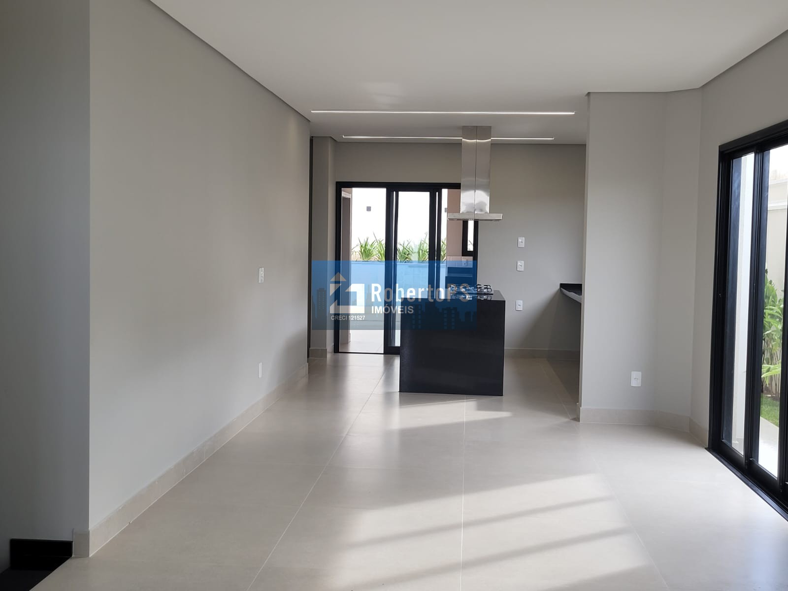 Não perca a oportunidade de adquirir esta incrível casa em condomínio no melhor bairro da cidade: o Urbanova!