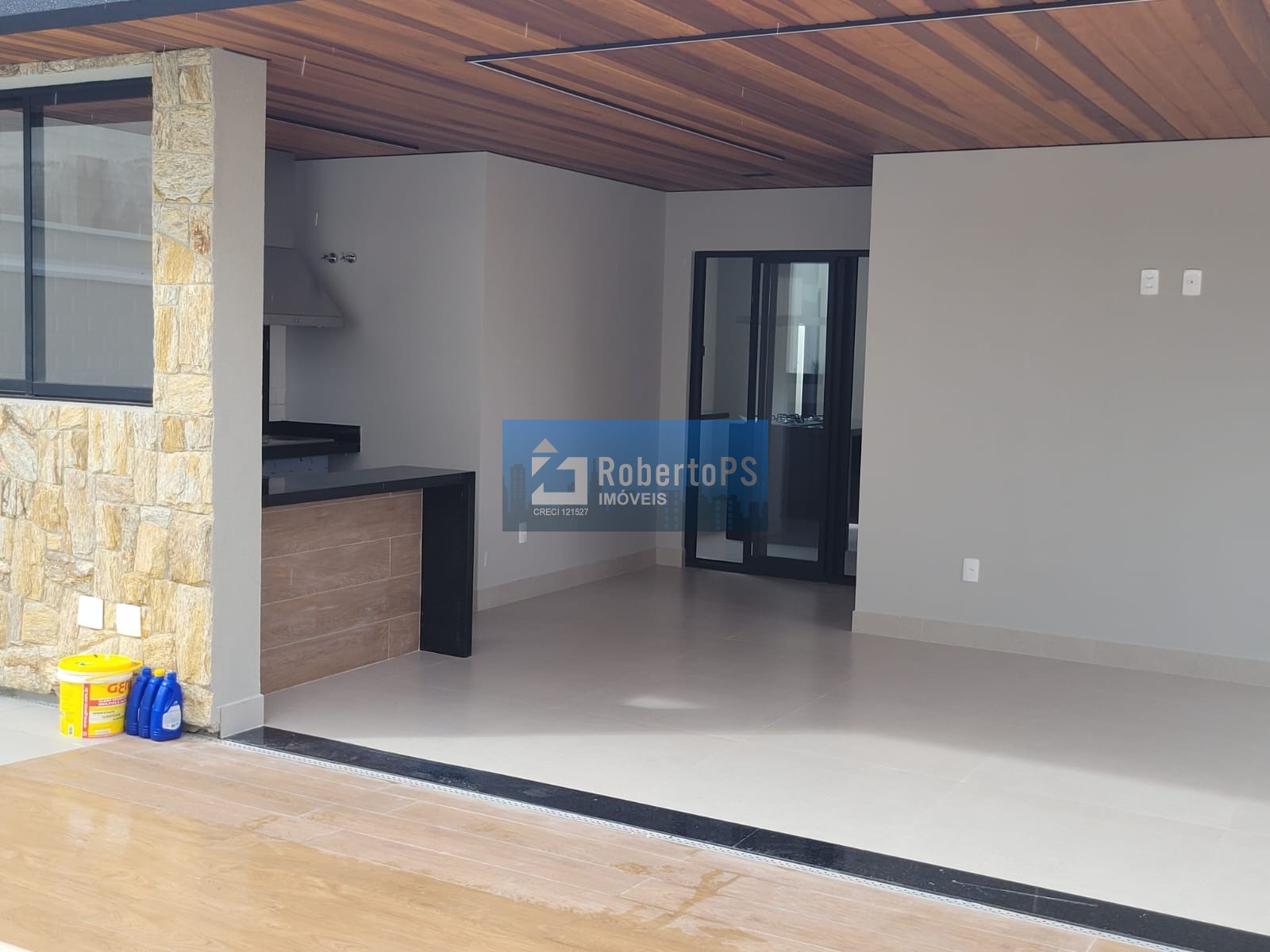 Não perca a oportunidade de adquirir esta incrível casa em condomínio no melhor bairro da cidade: o Urbanova!