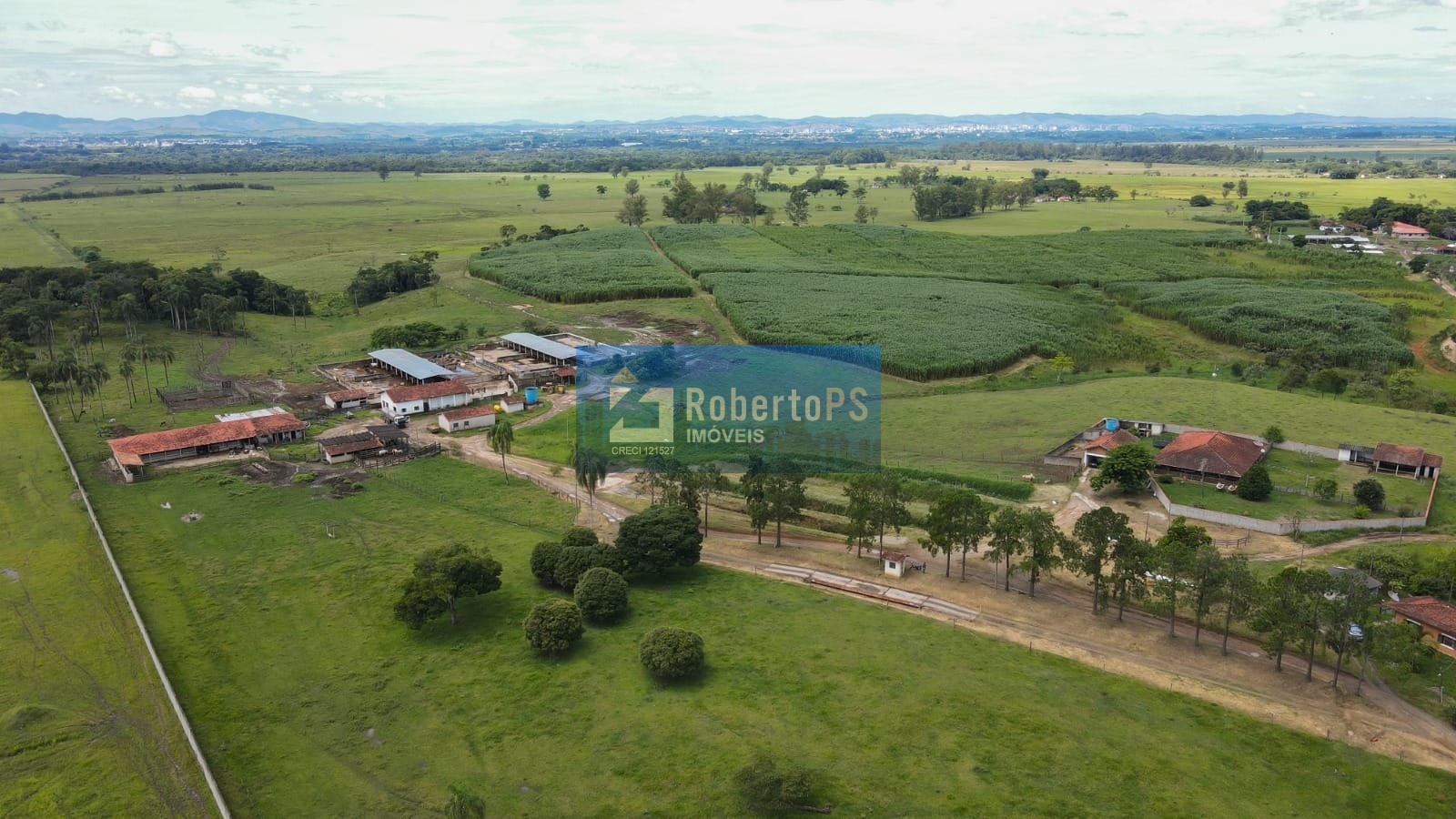Fazenda de 98,6 hectares com infraestrutura completa totalme