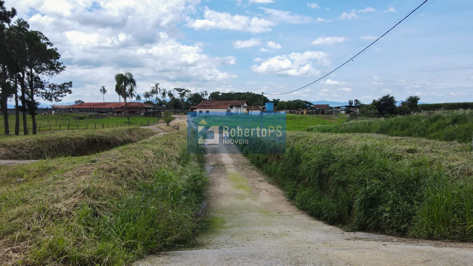 Fazenda de 98,6 hectares com infraestrutura completa totalme