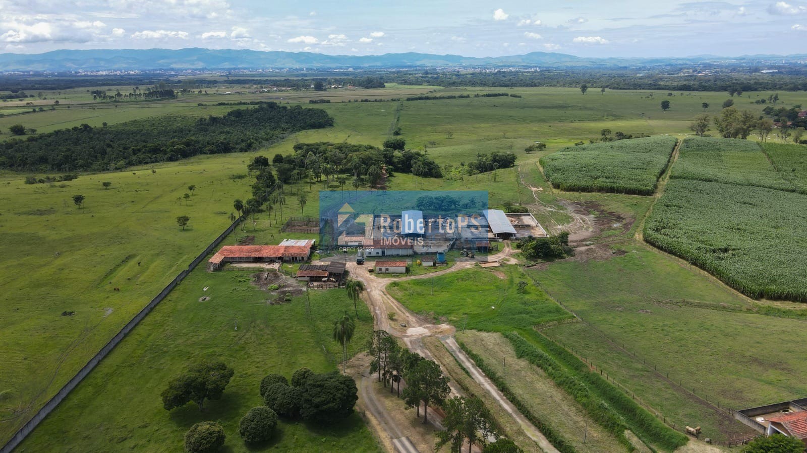 Fazenda de 98,6 hectares com infraestrutura completa totalme