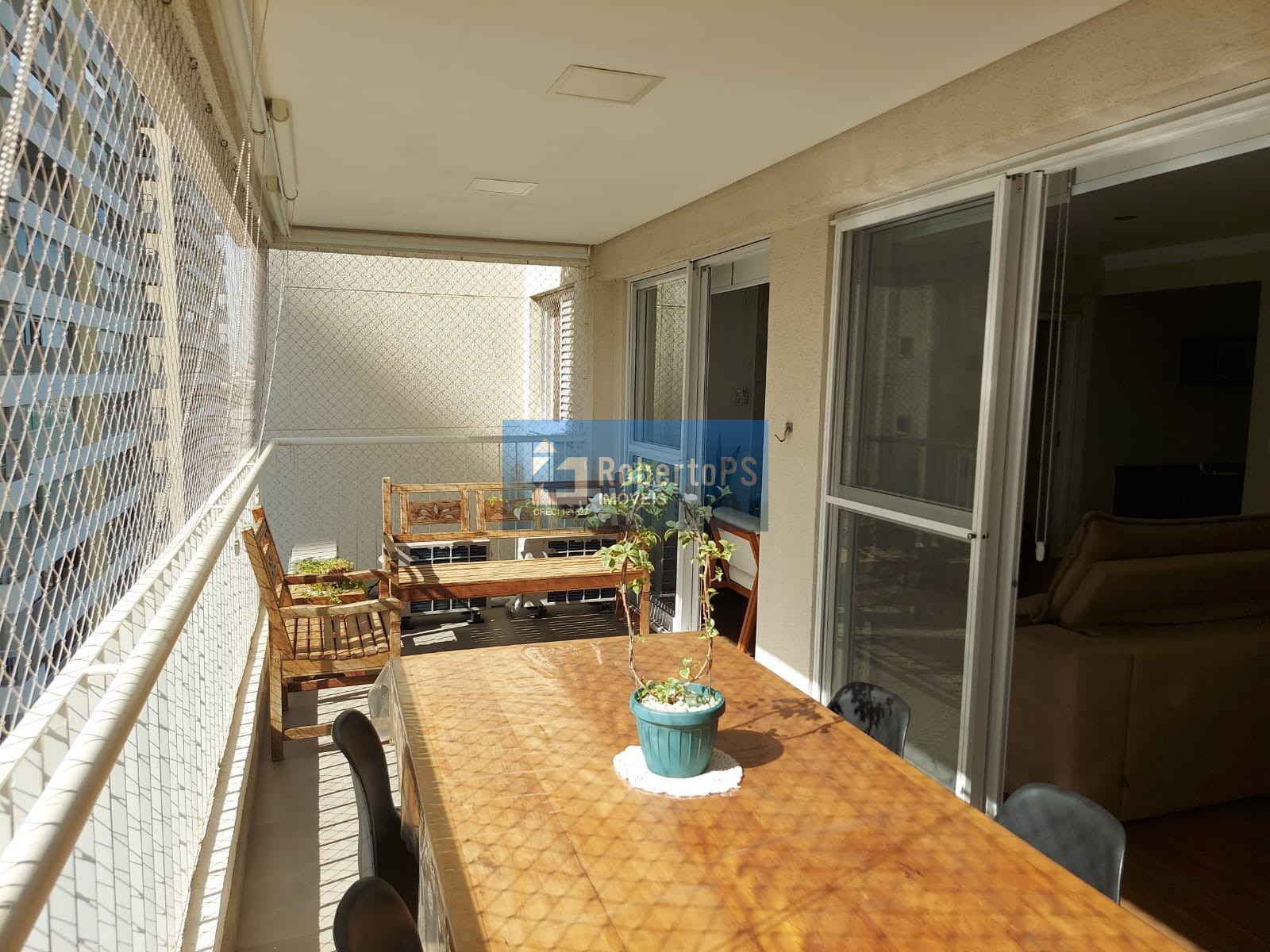 Venha conhecer este espetacular apartamento de 3 quartos, 3 suítes, 4 banheiros e 142,00 m2 de área total. Localizado em um dos bairros mais valorizados da cidade, este imóvel possui tudo o que você…