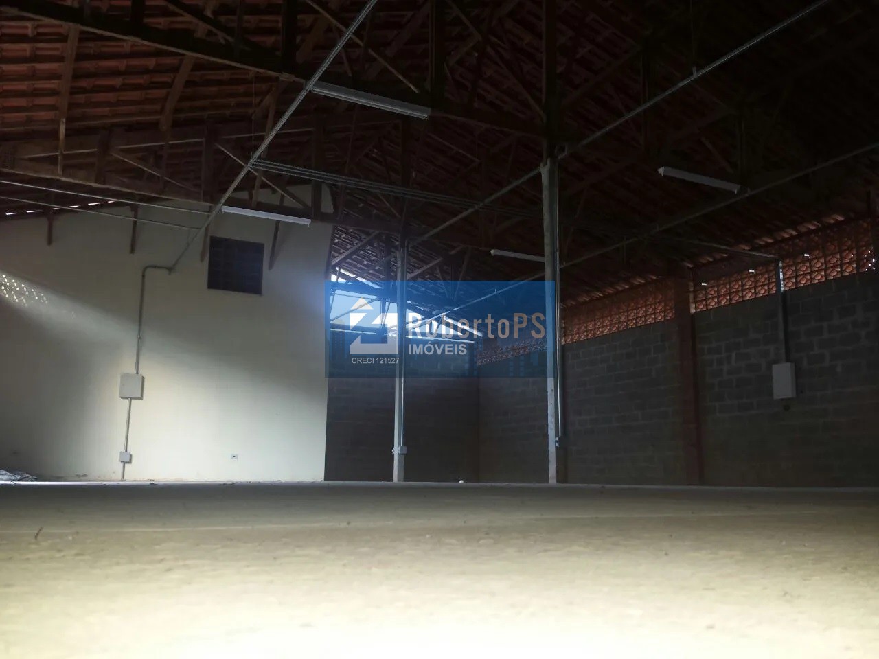 Locação de galpão comercial e industrial na rodovia tamoios