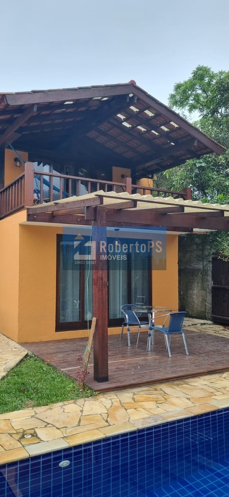 Imóvel de luxo à venda em Camburi, São Sebastião-SP: 4 quartos, 4 suítes, 6 banheiros, 1 sala, 4 vagas de garagem, 250m² de área.