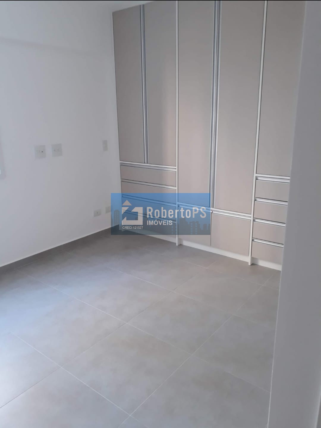 Apartamento de 2 quartos no Condomínio Royal Park em São José dos Campos-SP, com 3 salas, 2 banheiros e 2 vagas de garagem!