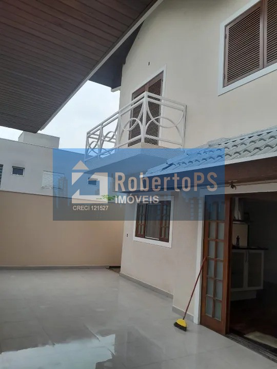 Casa de alto padrão em condomínio à venda em Jardim América, São José dos Campos-SP: 3 quartos, suíte, 3 salas, 3 banheiros, 3 vagas, 250m².