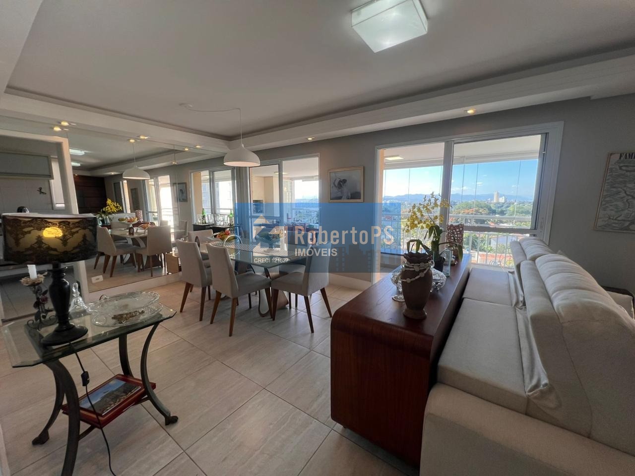Apartamento no Esplanada à venda