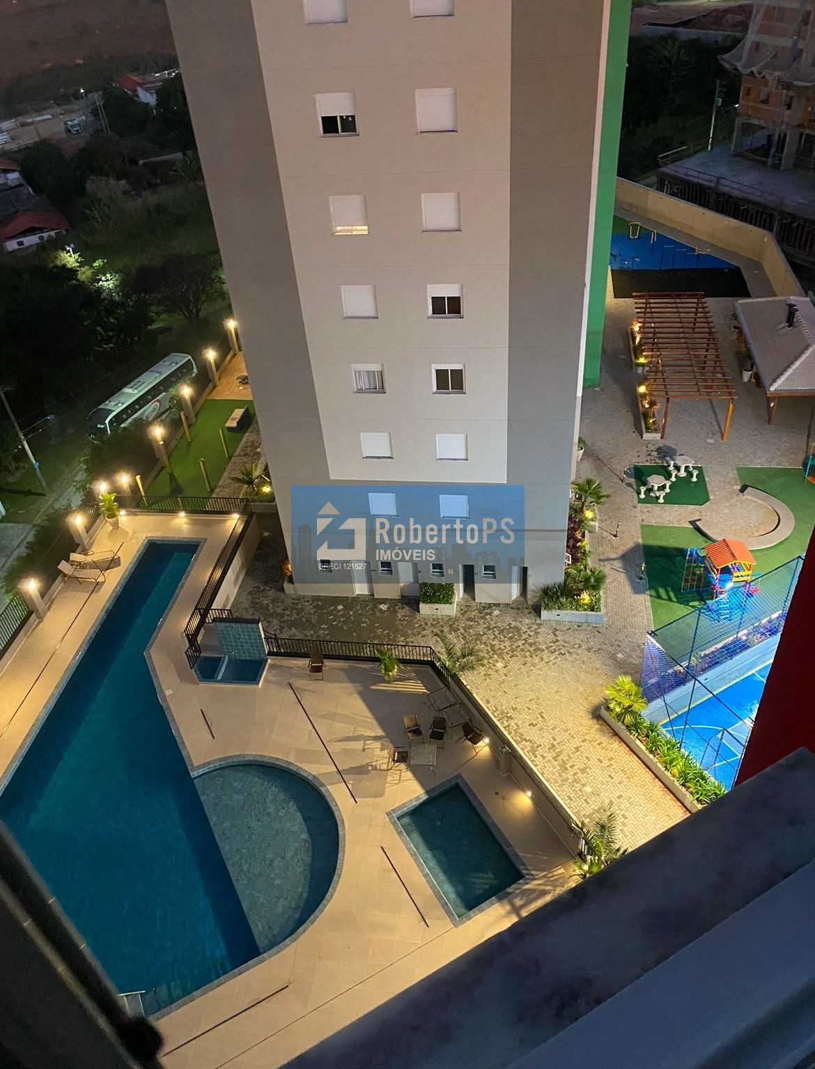 Apartamento com 2 dormitórios sendo uma suíte e sacada gourm