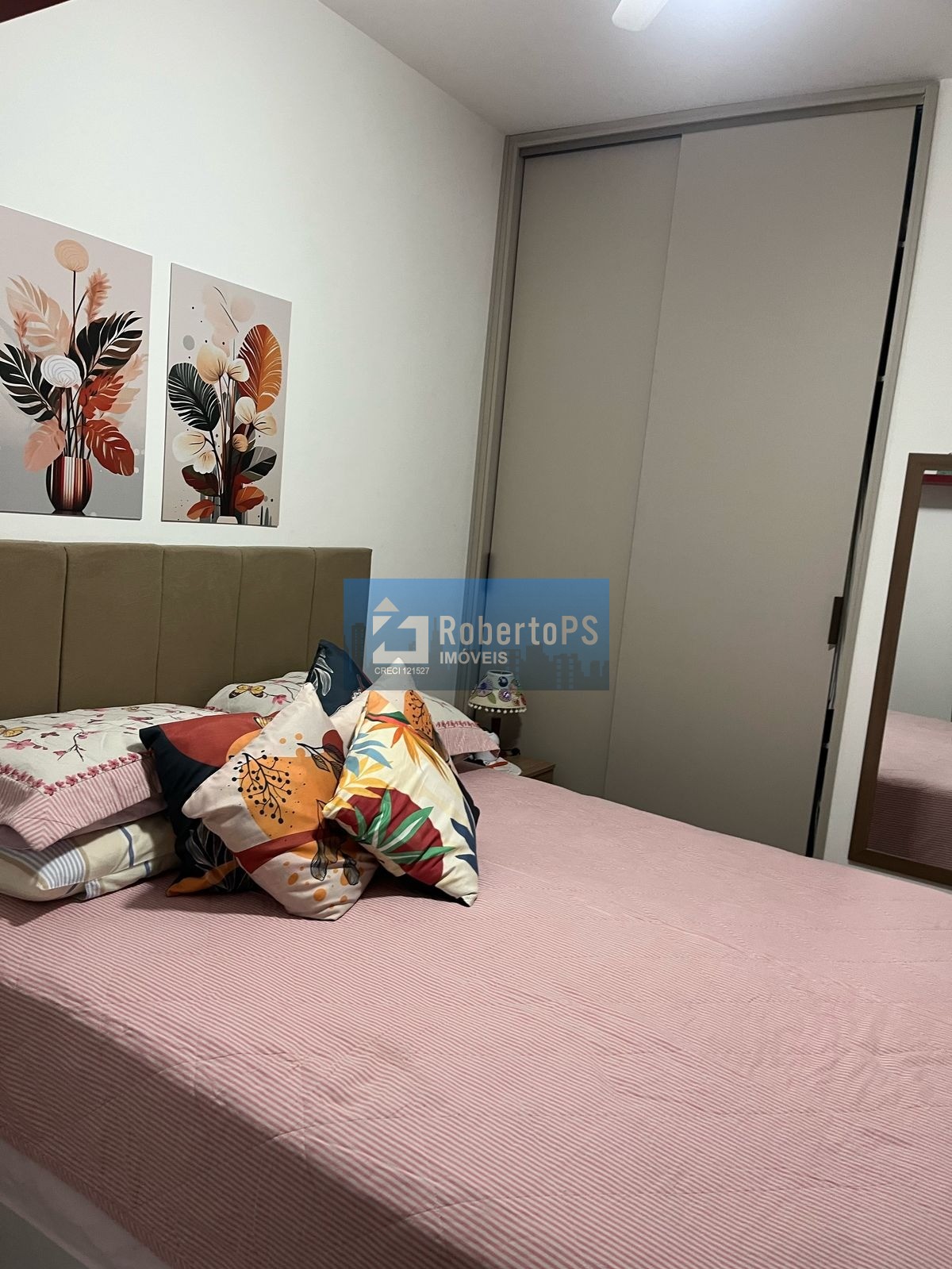 Apartamento com 2 dormitórios sendo uma suíte e sacada gourm