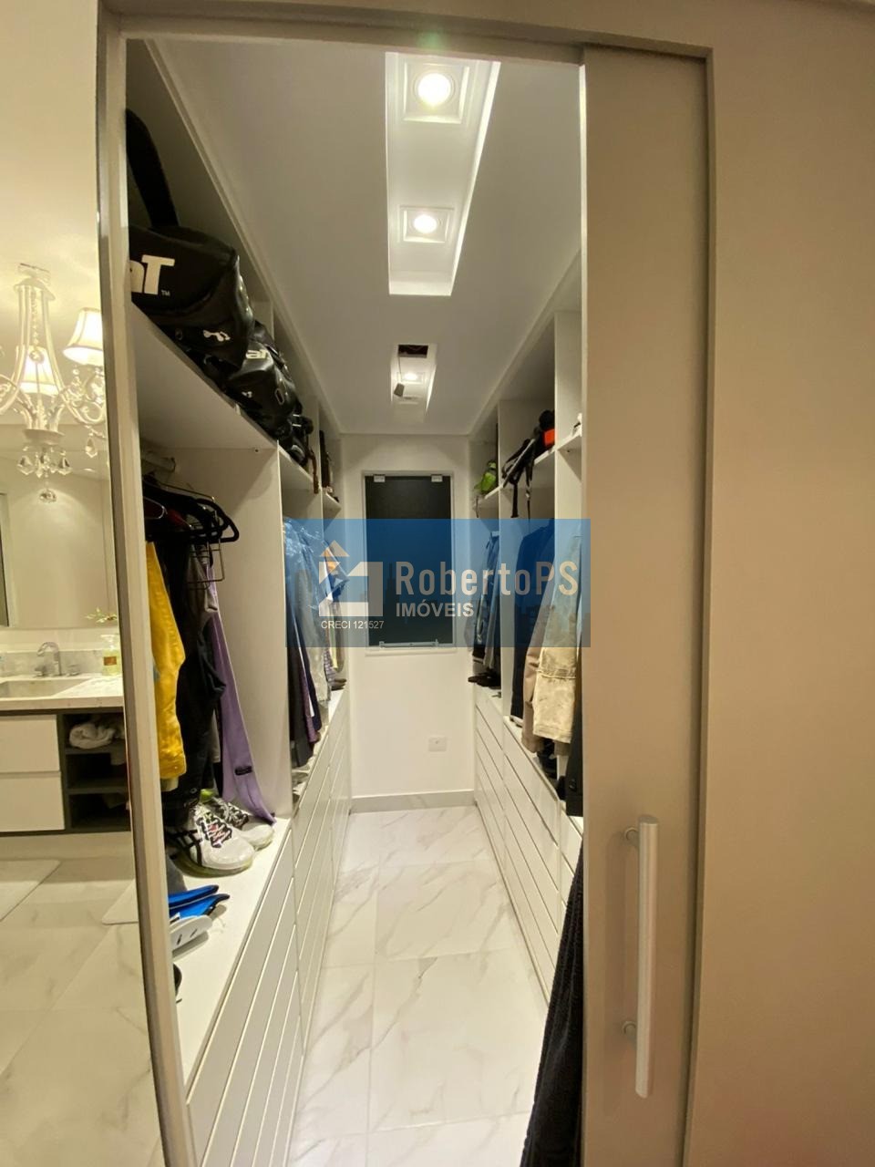 Lar dos Sonhos: Casa em Condomínio de Luxo em São José dos Campos - Urbanova VII - 5 Quartos, 4 Suítes, 3 Salas, 6 Banheiros - 320m².