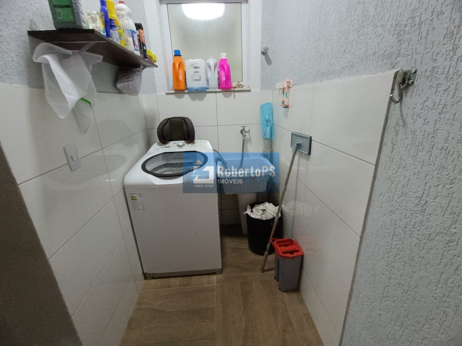 Venda de casa em jacareí-sp: 3 quartos, 1 suíte, 3 salas, 2 