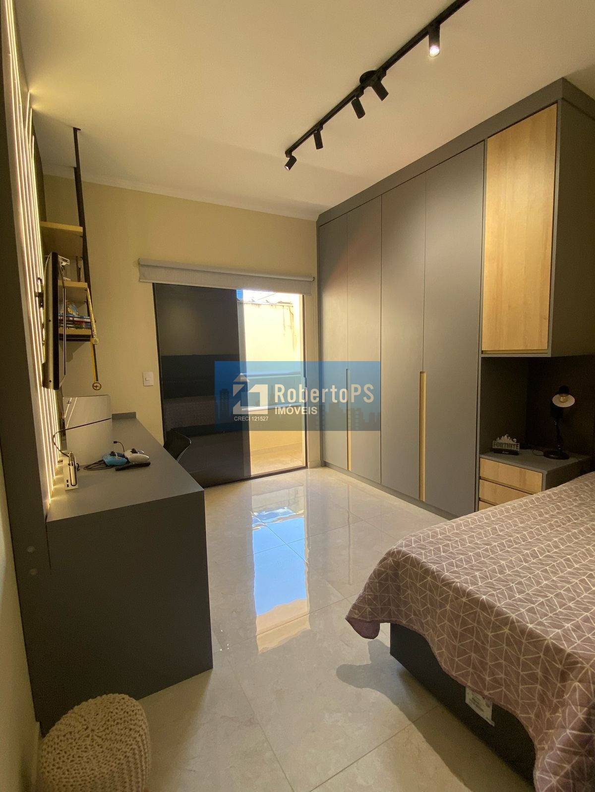 Imóvel à venda em São José dos Campos-SP: Casa com 3 quartos, 1 suíte e 165m² no Jardim das Indústrias!