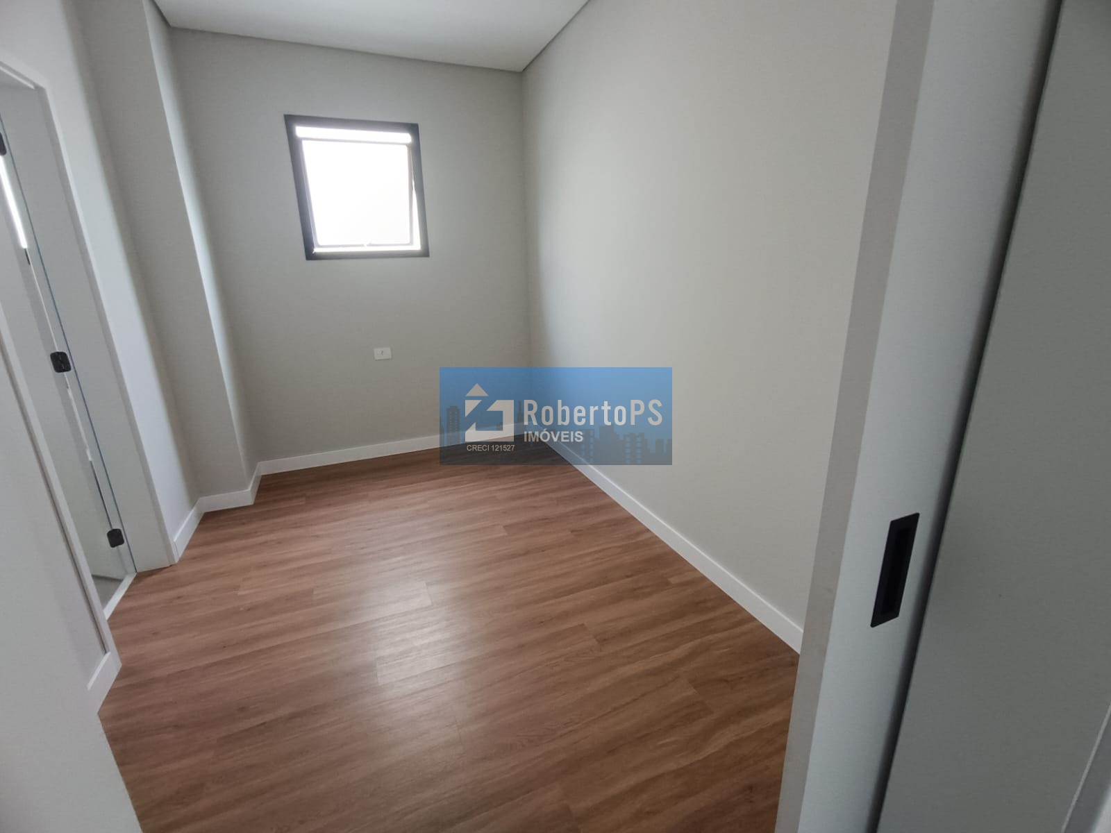 Casa de alto padrão em condomínio à venda em São José dos Campos-SP, 3 quartos, 3 suítes, 3 salas, 5 banheiros, 4 vagas, 235m².