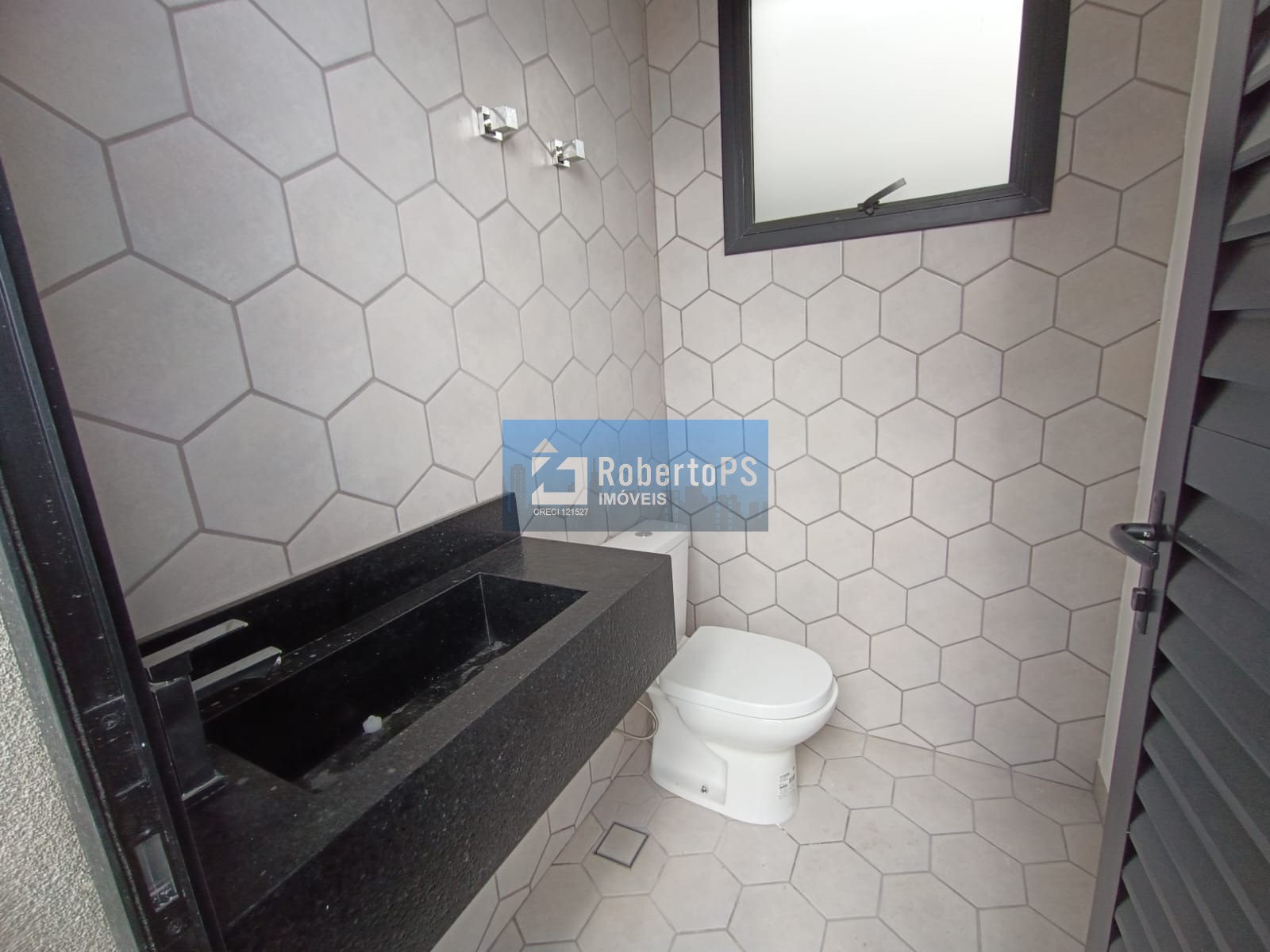 Casa de alto padrão em condomínio à venda em são josé dos ca