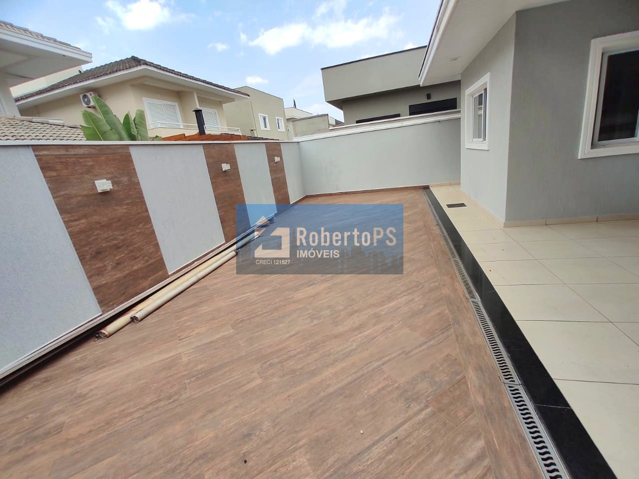 Casa em Condomínio Luxuoso com 4 Quartos e 2 Suítes no Urbanova, São José dos Campos - SP: Imperdível!