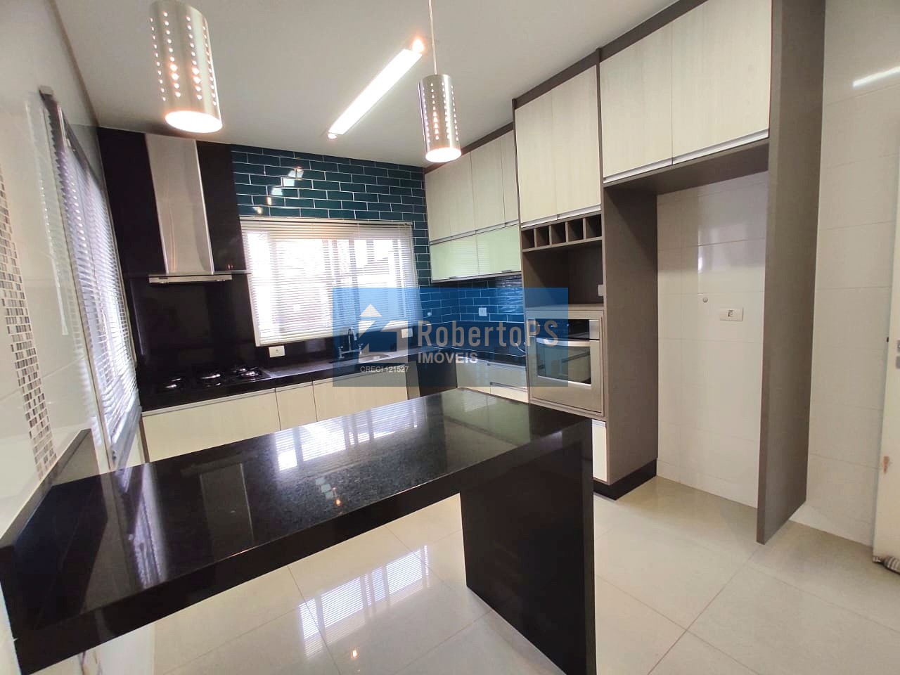 Casa em Condomínio Luxuoso com 4 Quartos e 2 Suítes no Urbanova, São José dos Campos - SP: Imperdível!