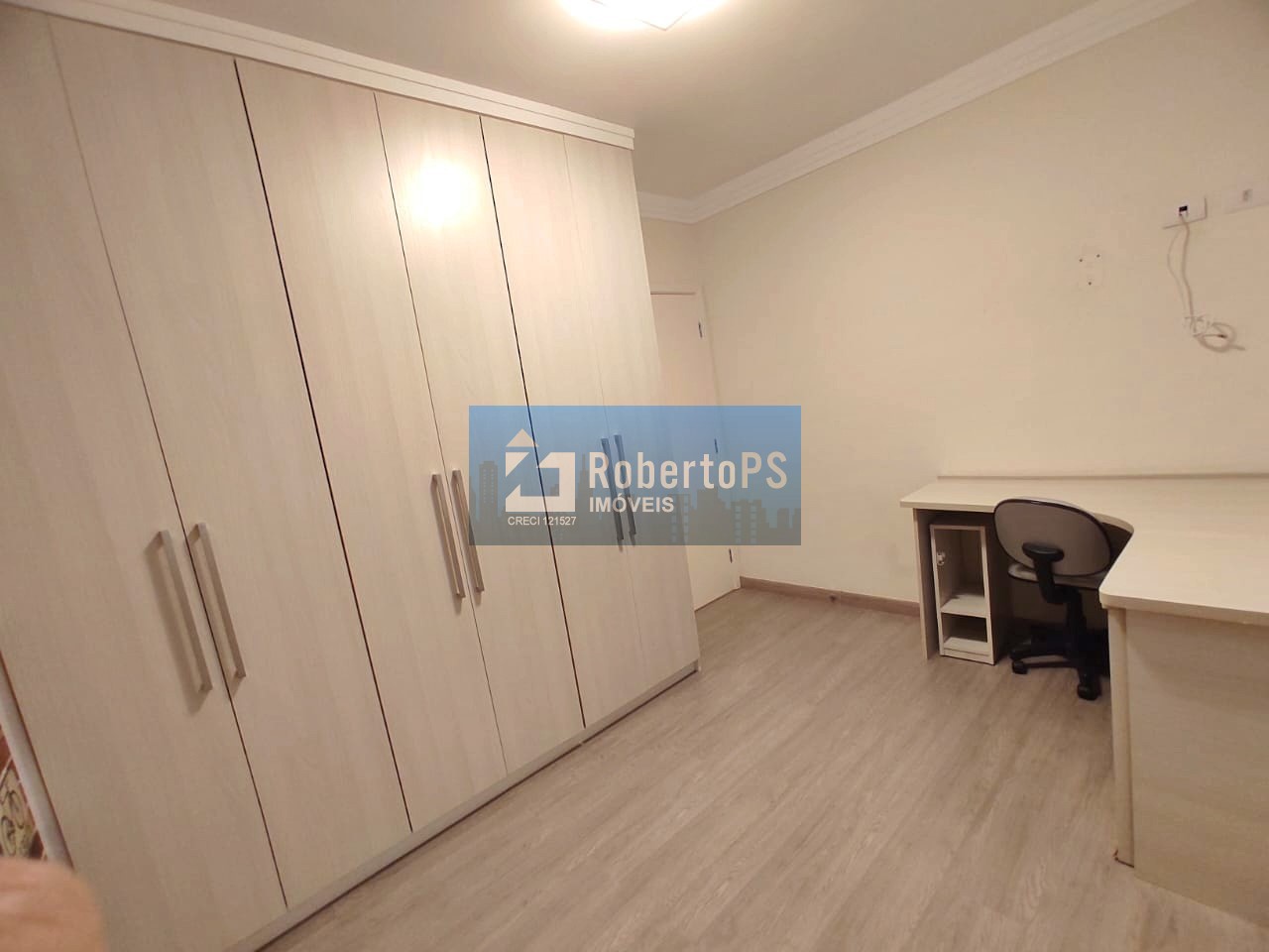 Casa em Condomínio Luxuoso com 4 Quartos e 2 Suítes no Urbanova, São José dos Campos - SP: Imperdível!