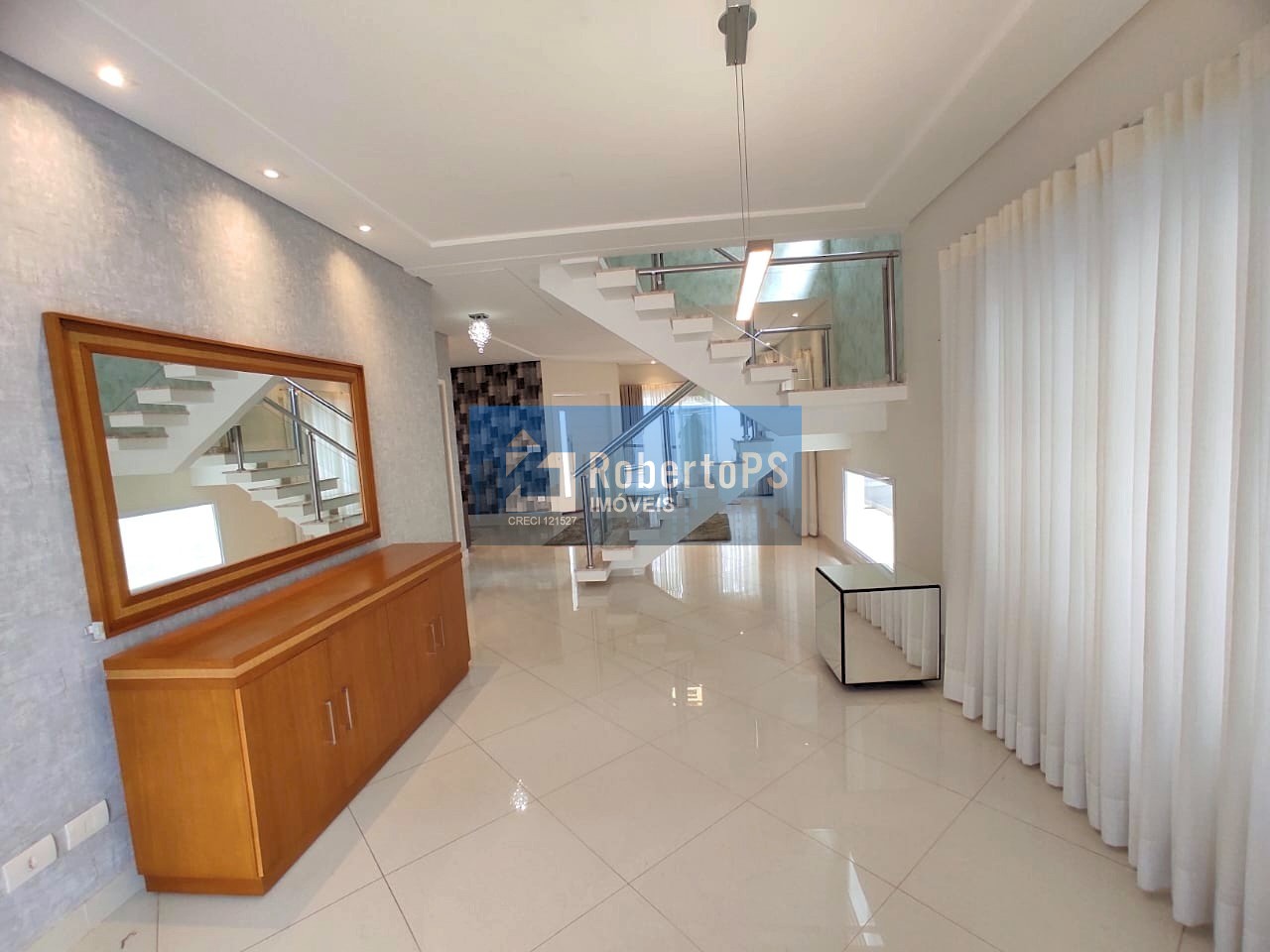 Casa em Condomínio Luxuoso com 4 Quartos e 2 Suítes no Urbanova, São José dos Campos - SP: Imperdível!