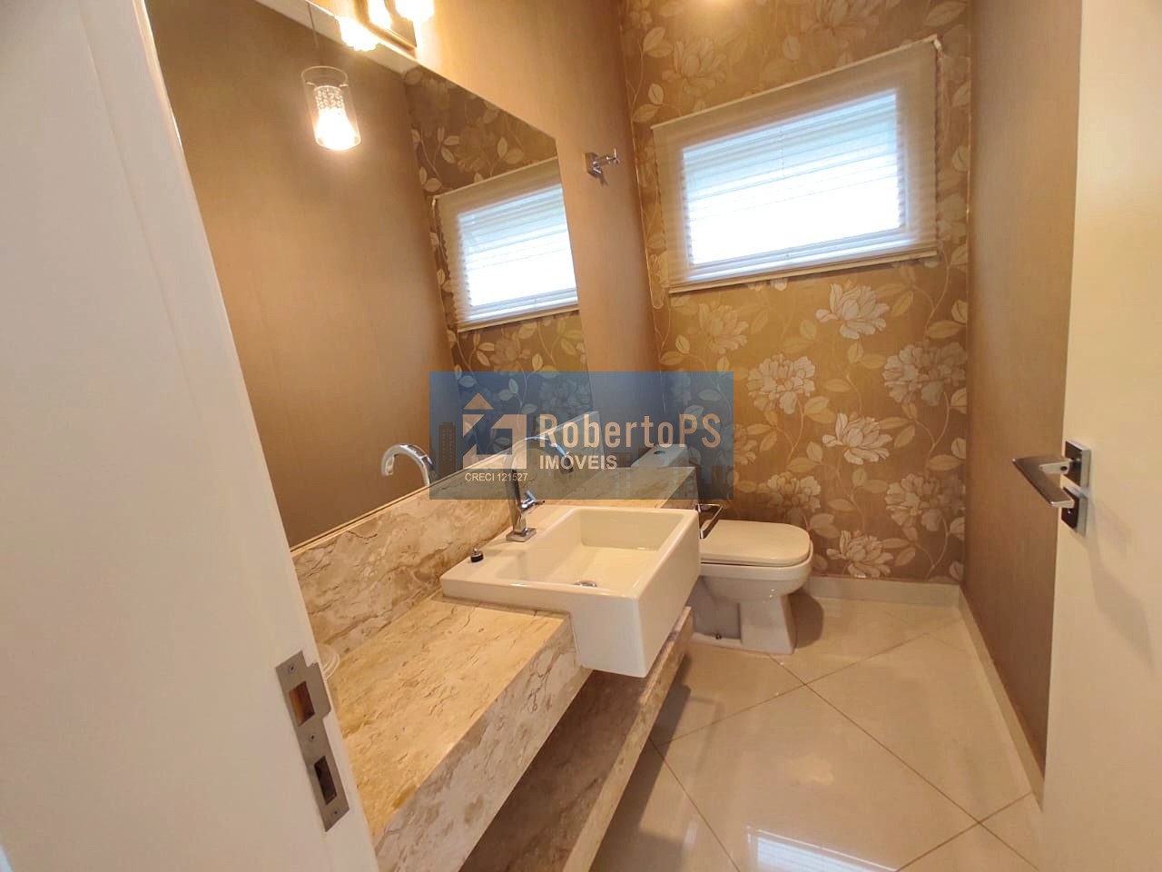 Casa em Condomínio Luxuoso com 4 Quartos e 2 Suítes no Urbanova, São José dos Campos - SP: Imperdível!