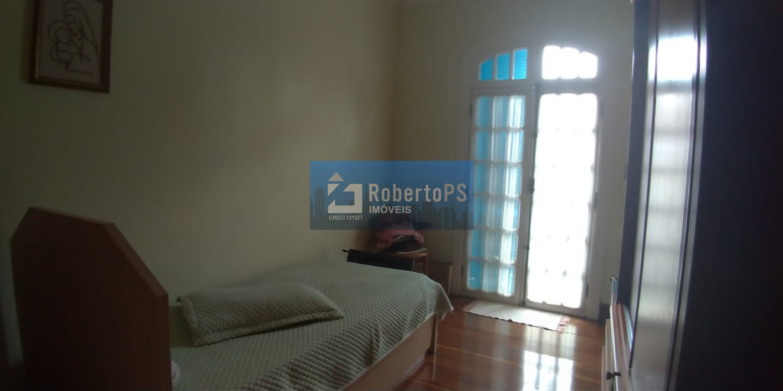 Venda de Casa de Luxo no Jardim Esplanada, São José dos Campos-SP: 3 Quartos, 1 Suíte, 4 Banheiros, 4 Vagas, 300m².