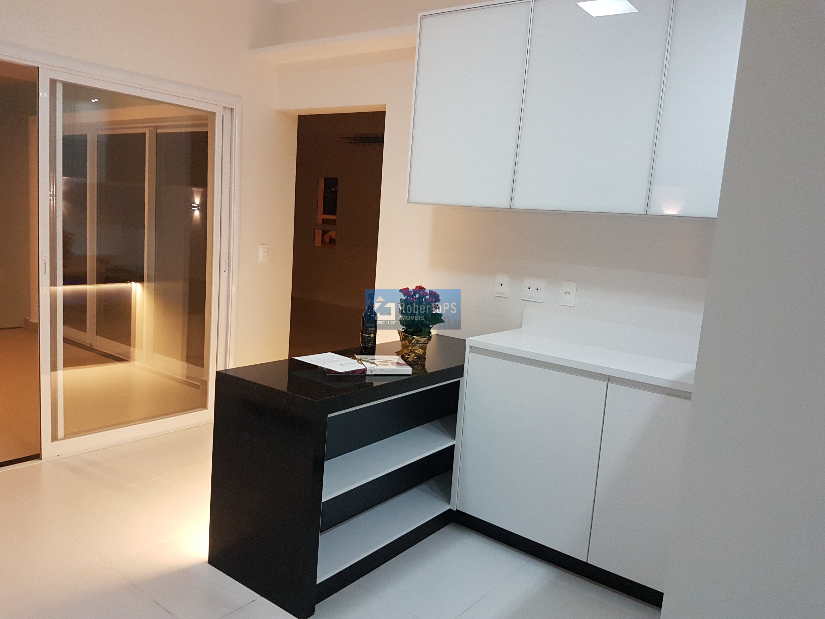 Casa de luxo no Urbanova: 4 quartos, 4 suítes, 3 salas, 4 banheiros, 2 vagas, 251m² - Venda e Locação em São José dos Campos-SP!