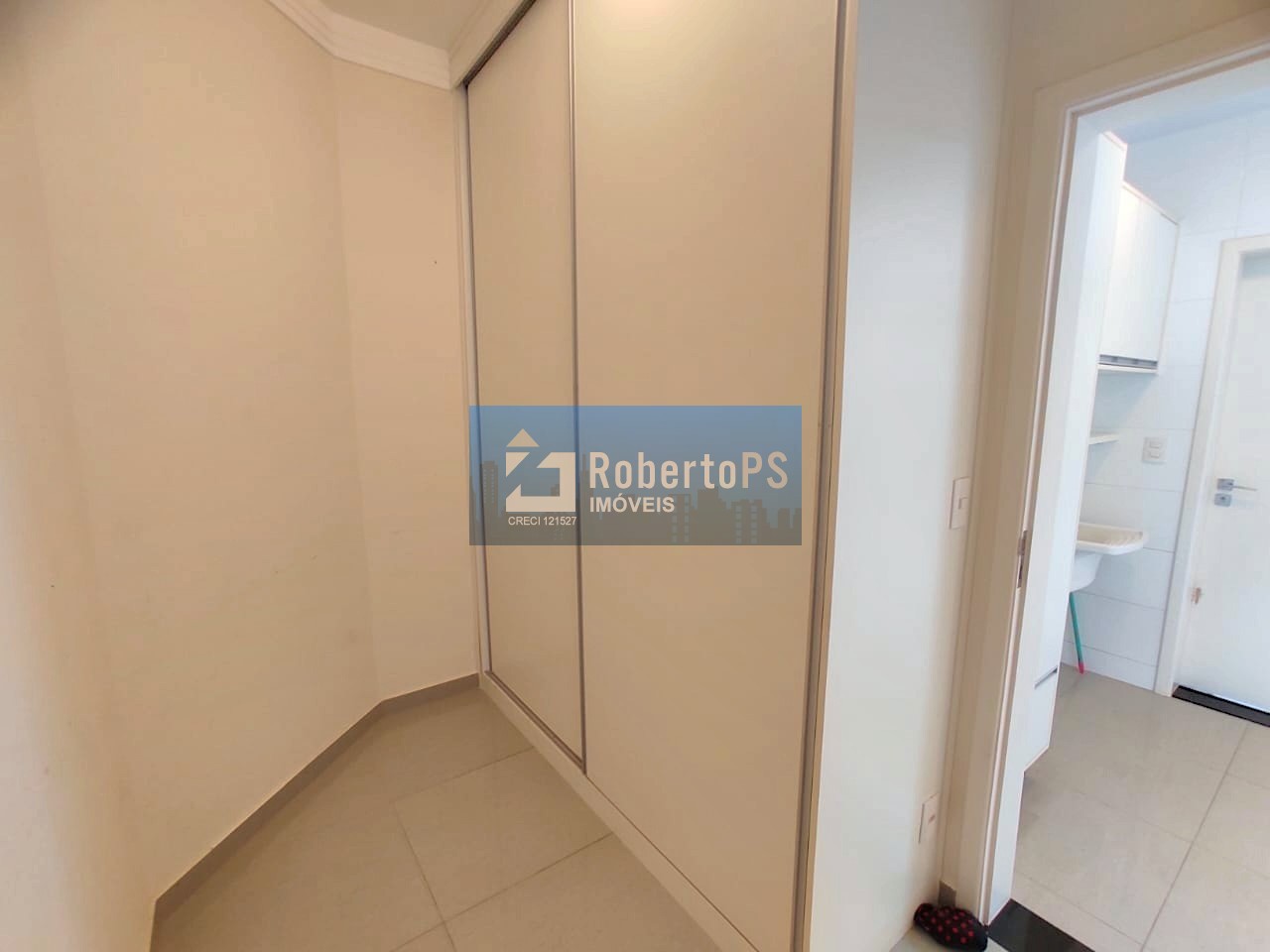 Casa em Condomínio Luxuoso com 4 Quartos e 2 Suítes no Urbanova, São José dos Campos - SP: Imperdível!