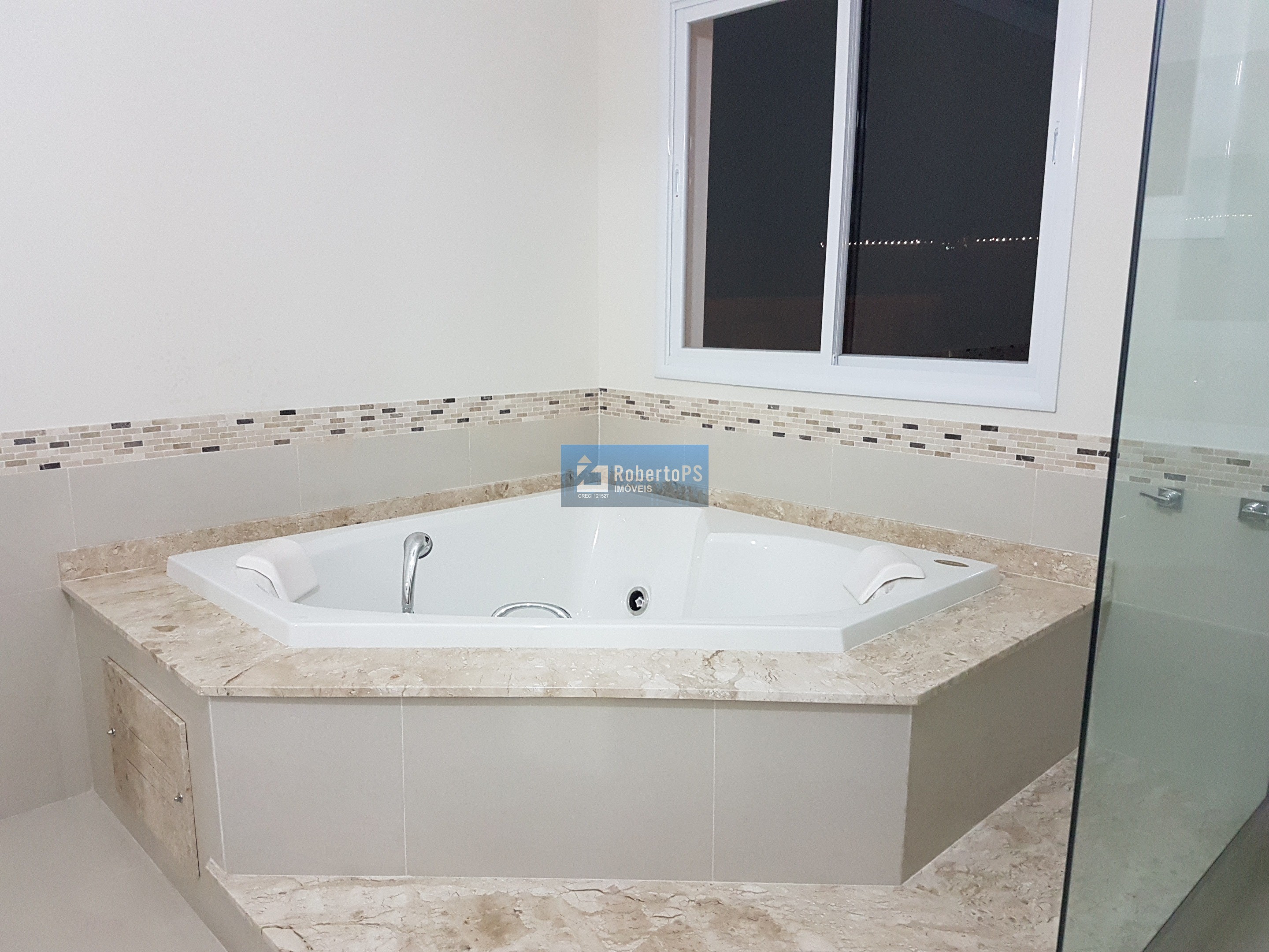 Casa de luxo no Urbanova: 4 quartos, 4 suítes, 3 salas, 4 banheiros, 2 vagas, 251m² - Venda e Locação em São José dos Campos-SP!