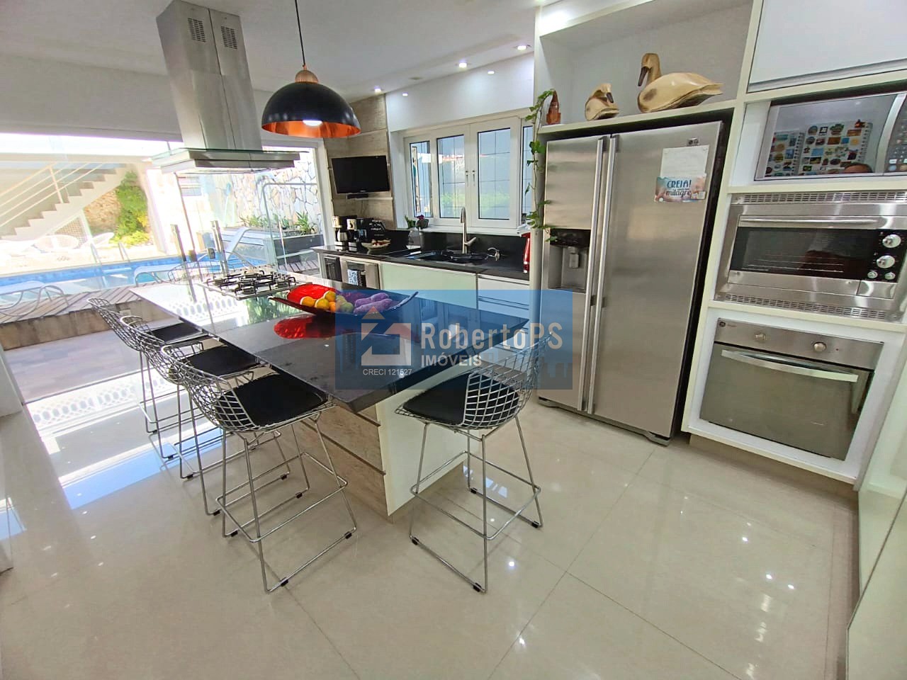 Luxuosa Casa em Condomínio à Venda em São José dos Campos-SP - Jardim das Colinas, 4 Quartos, 1 Suíte, 3 Salas, 3 Banheiros, 4 Vagas, 355m².