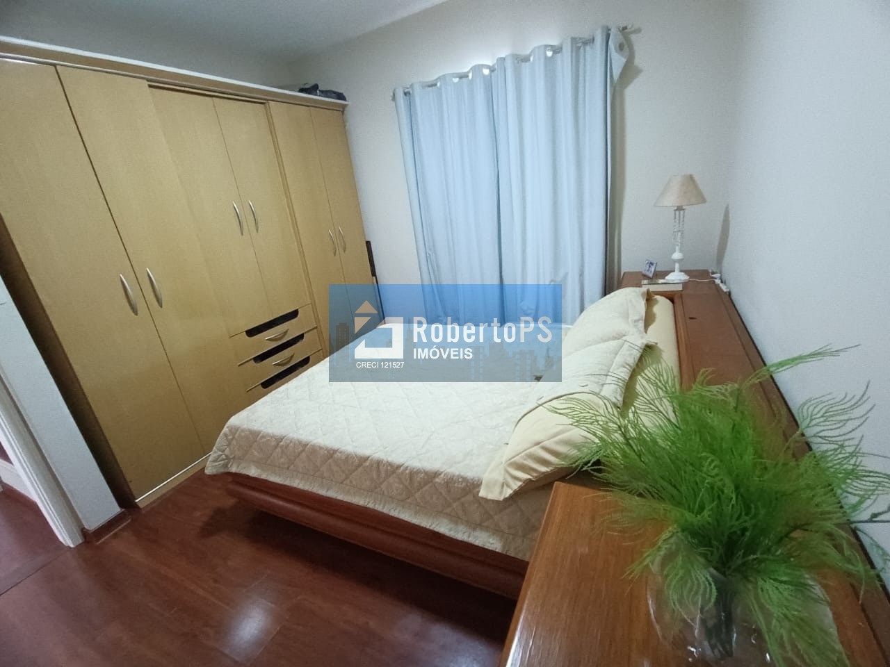 Luxuosa Casa em Condomínio à Venda em São José dos Campos-SP - Jardim das Colinas, 4 Quartos, 1 Suíte, 3 Salas, 3 Banheiros, 4 Vagas, 355m².